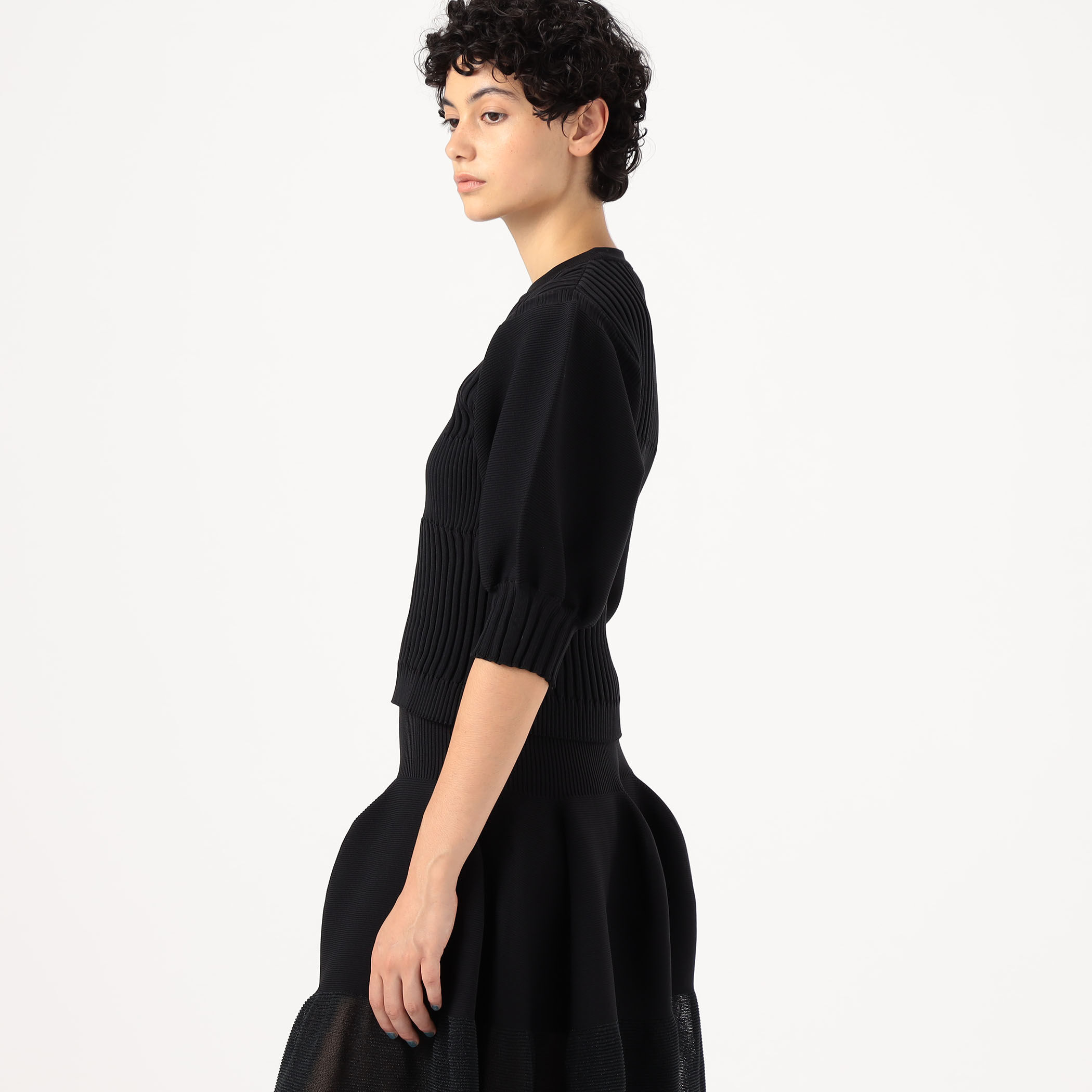 CFCL 完売トップス CFCL(シーエフシーエル)の通販 - Seltie セルティ