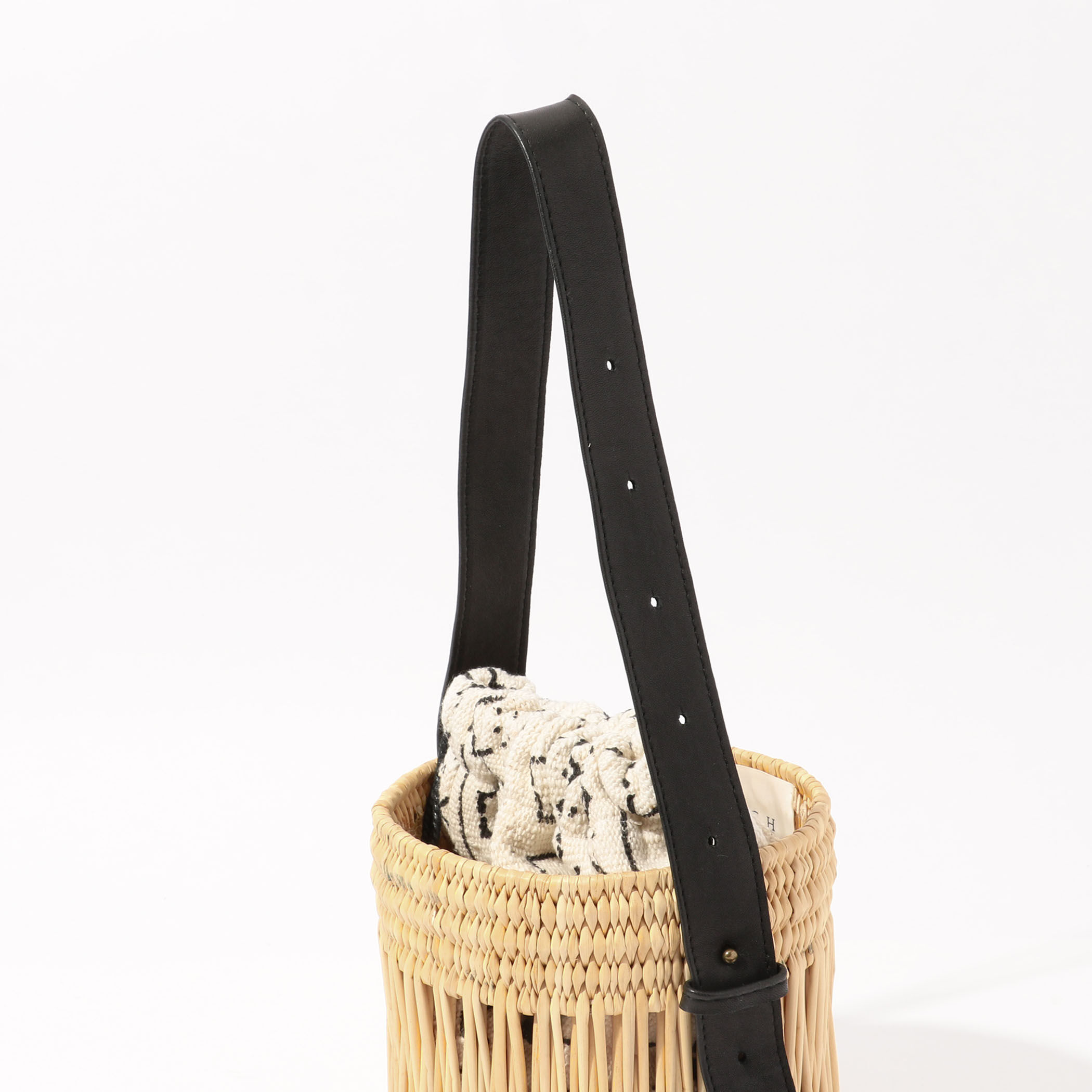 KECH LES ESSENTIAL ONE SHOULDER M バスケットバッグ