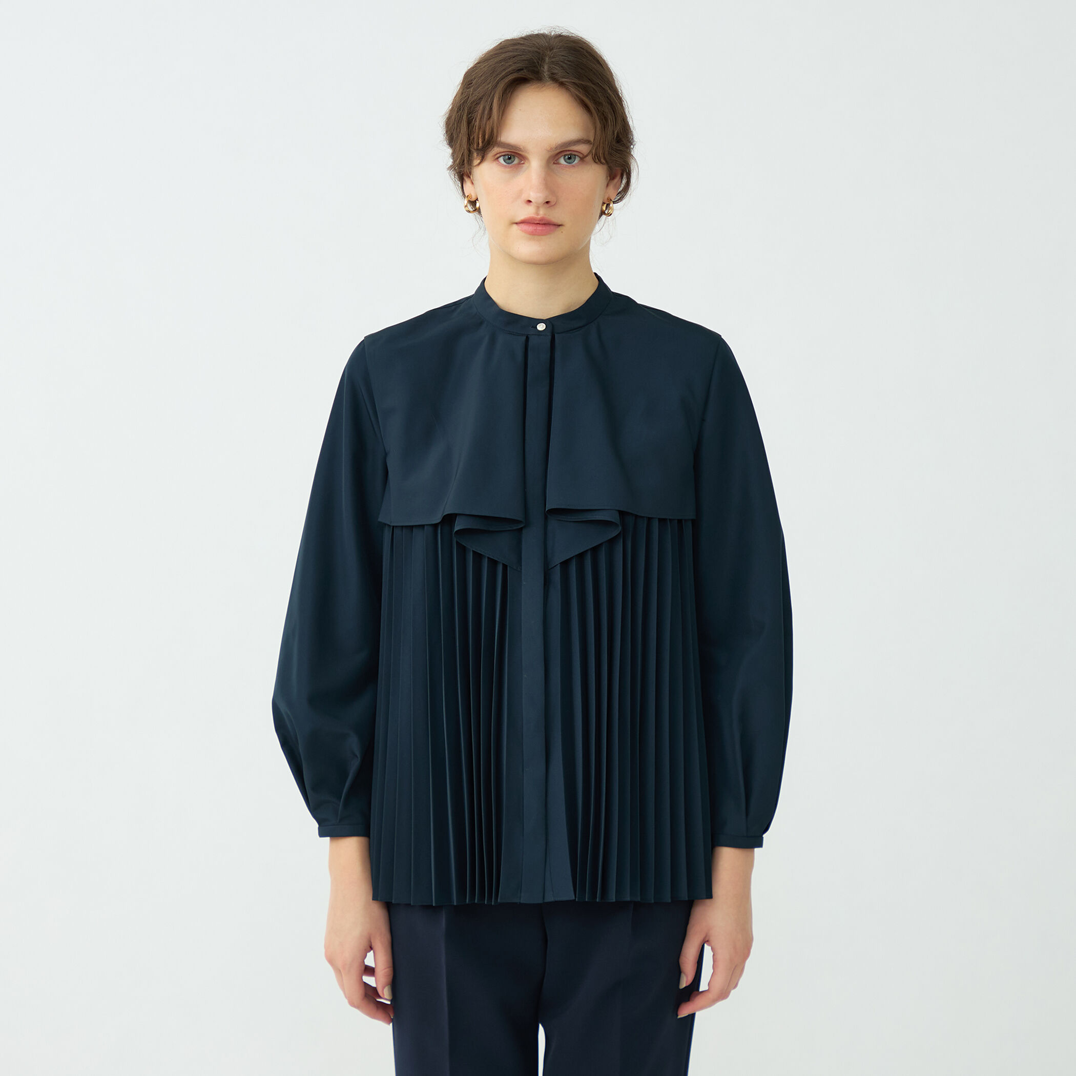 プリーツコンビ フロントドレープブラウス｜トゥモローランド 公式通販