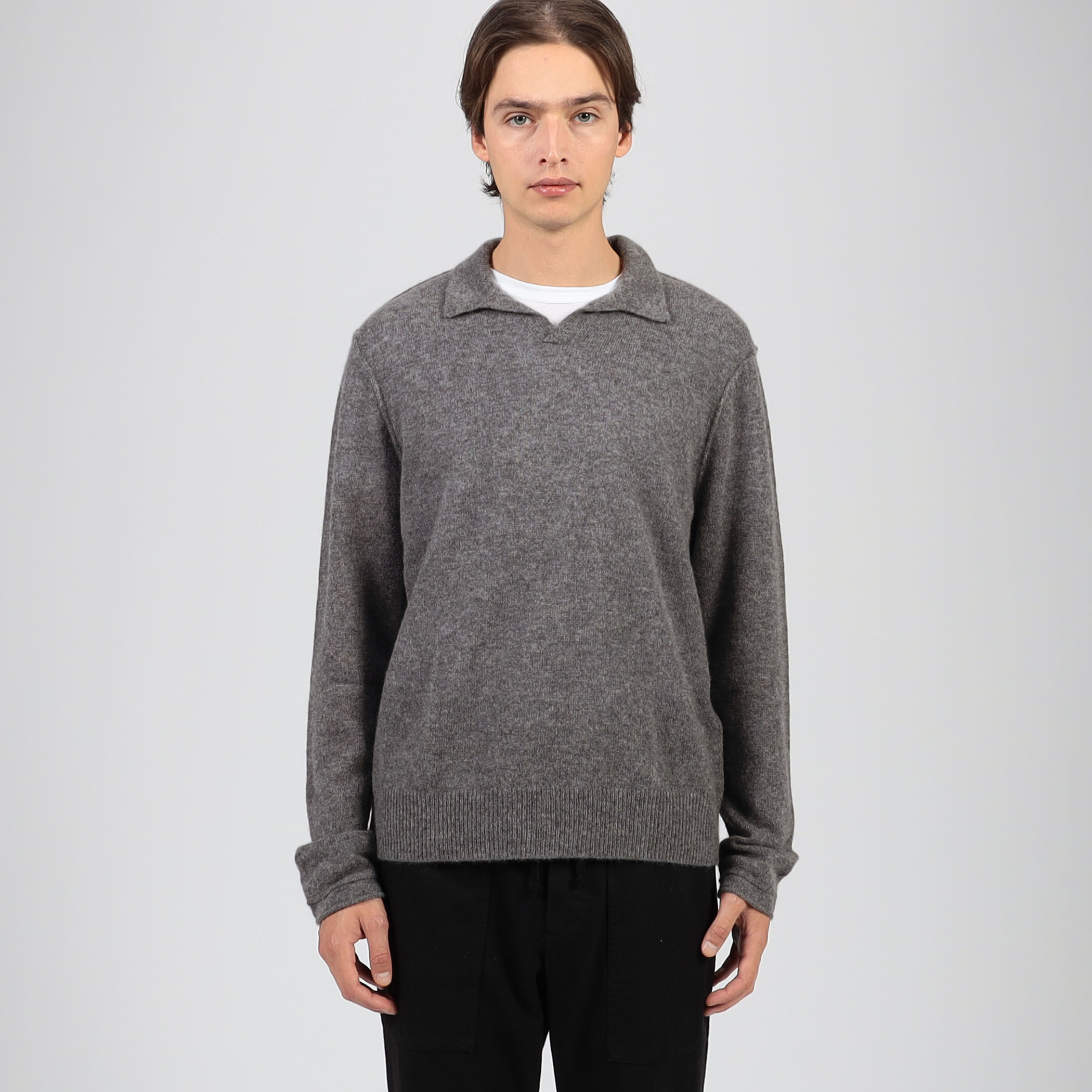 ソフトフェザーウェイトカシミヤ スキッパーポロニット MOKC3715