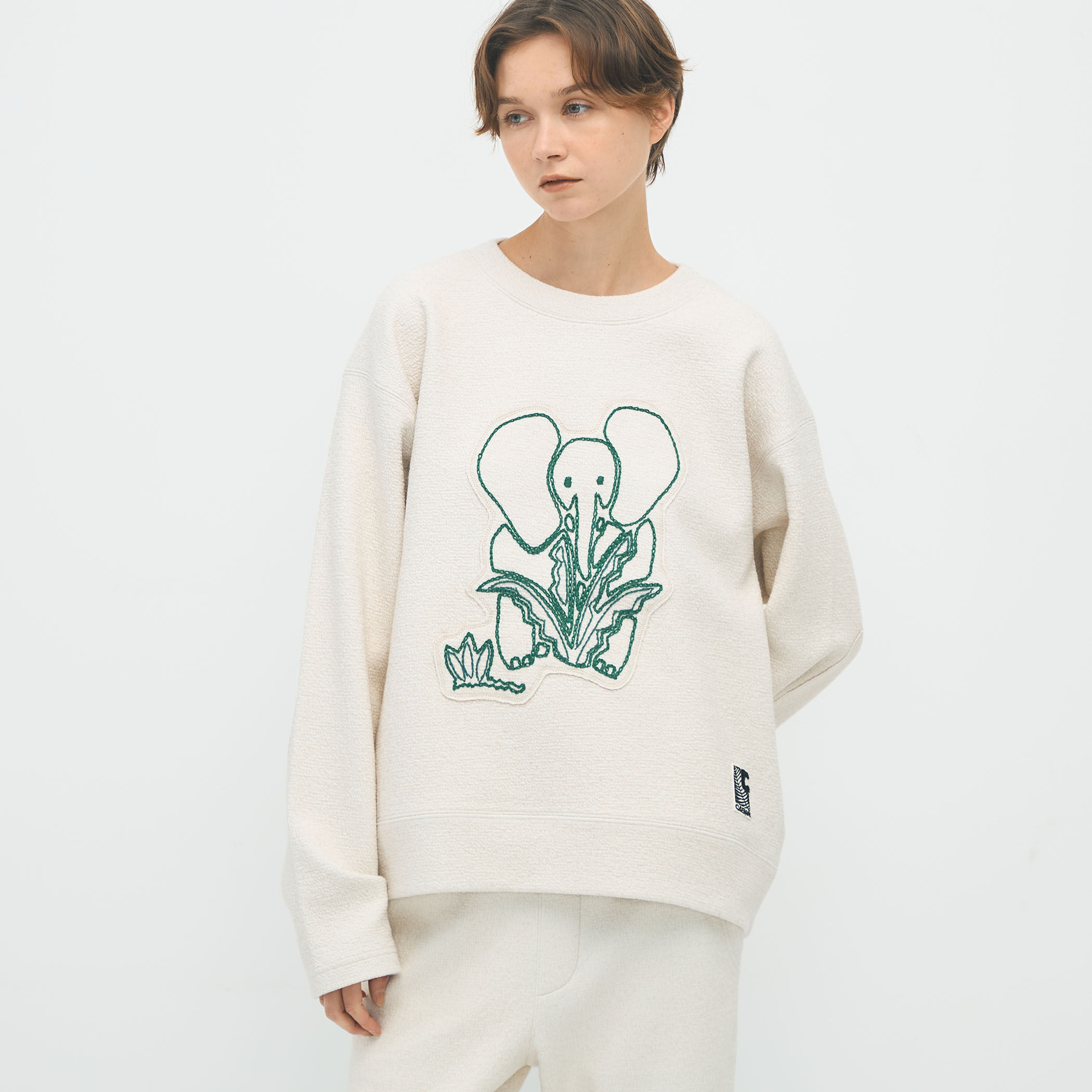 CABAN アイボリー 象刺繍 コットンウール スウェット CABAN アイボリー 象刺繍 コットンウール スウェット