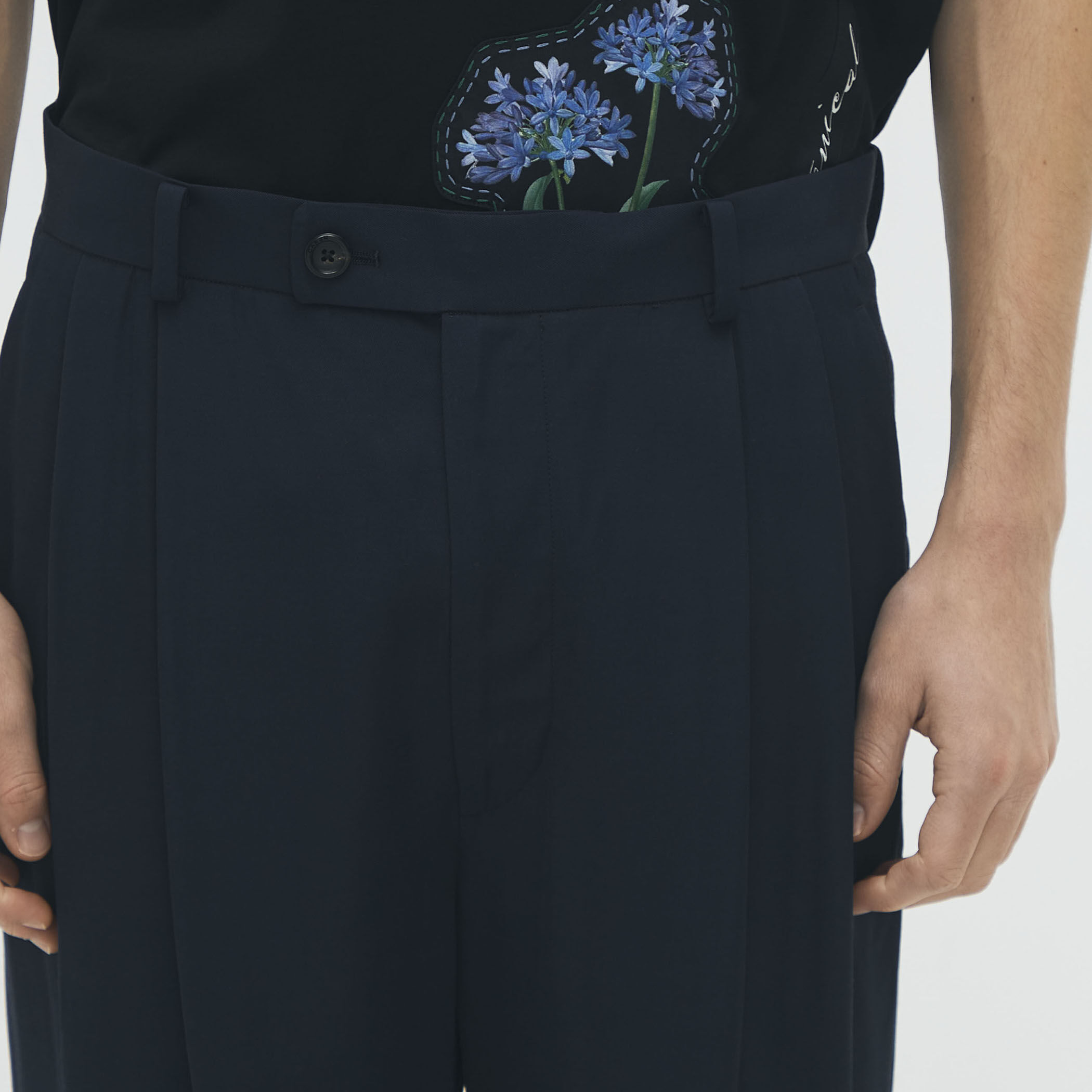 CABaN レーヨンシルクツイル 2タックワイドテーパードパンツ