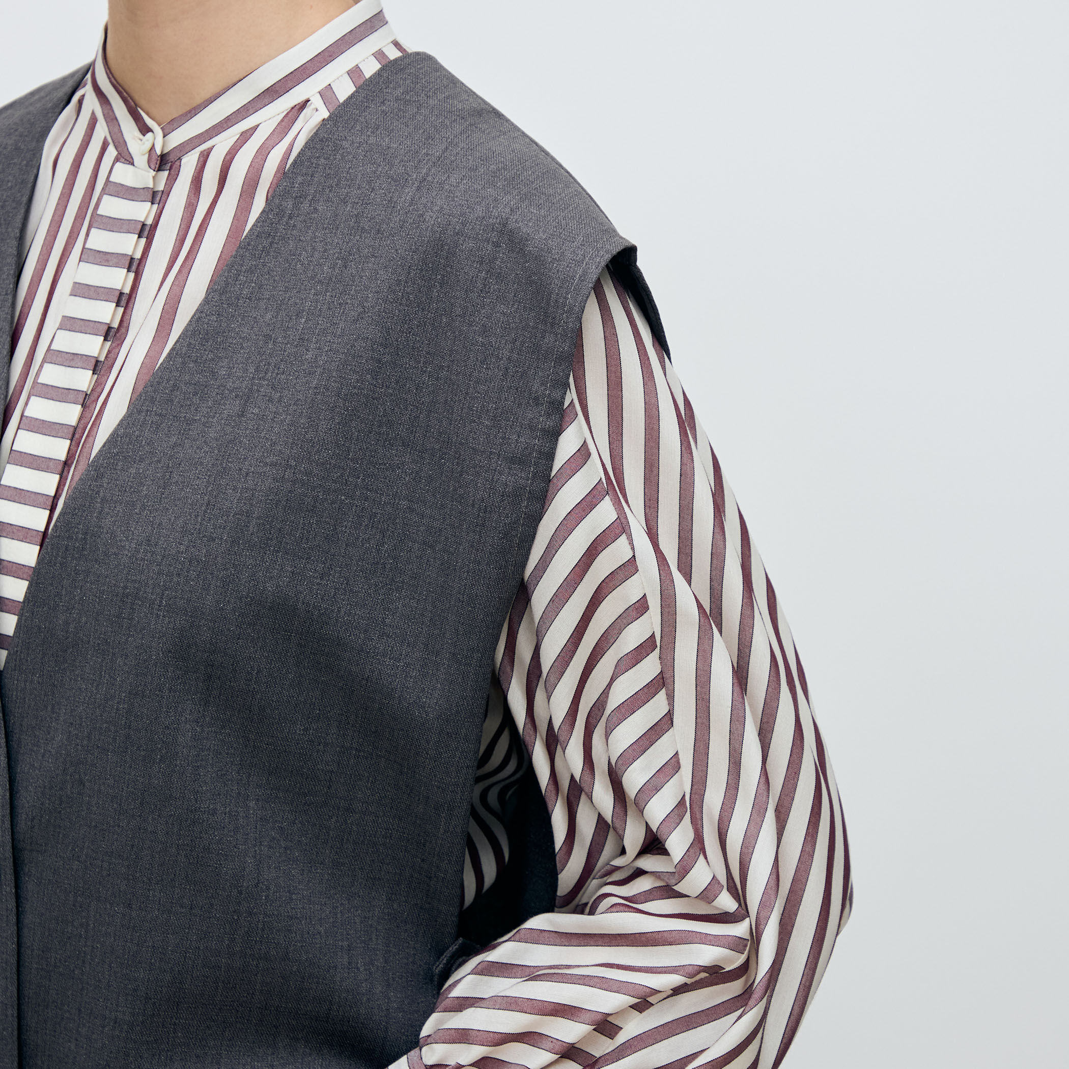 Heve グレー Vネック ジレ ベスト ジレ Vネックプルオーバーベスト レディース : ZOZOTOWN Yahoo