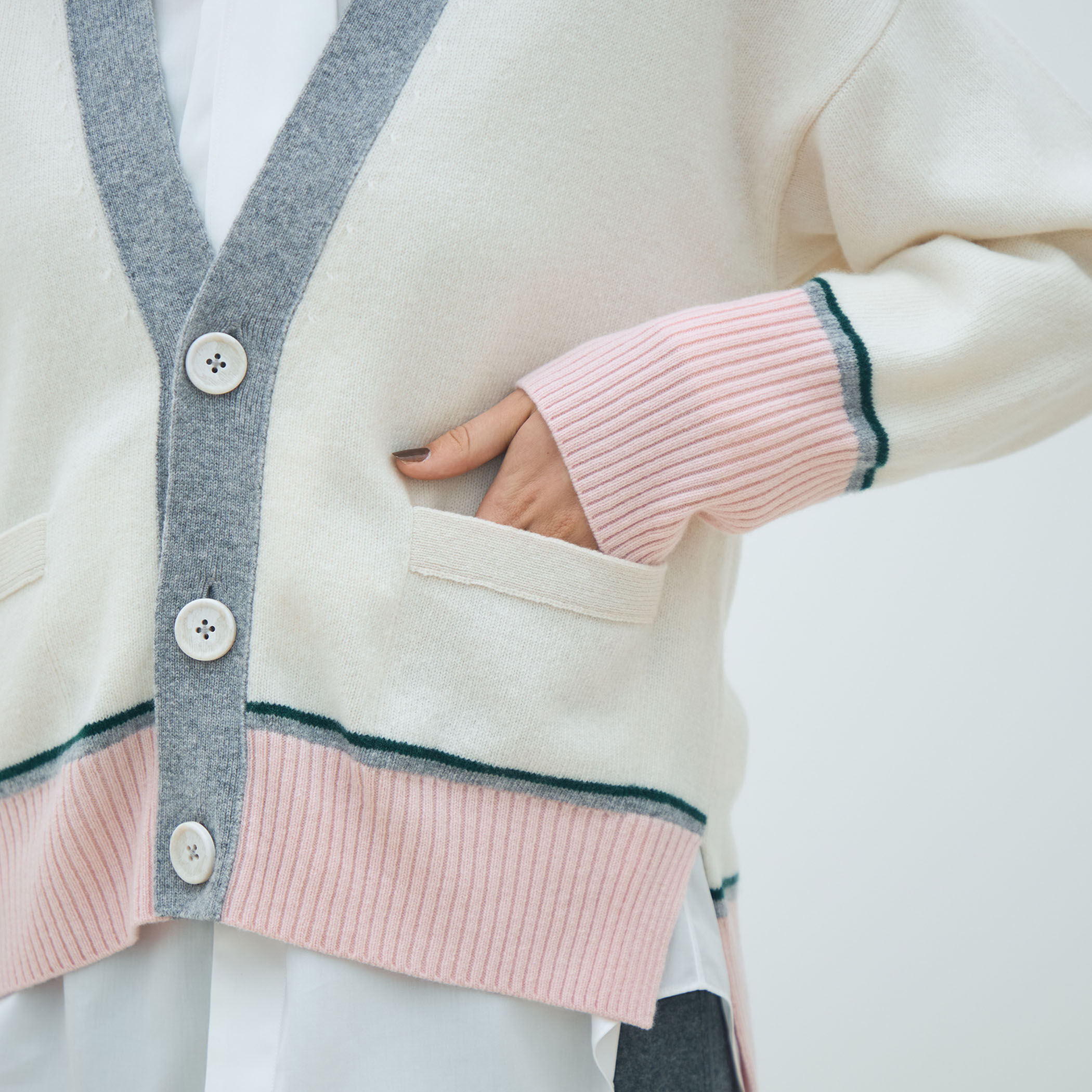 NZ LAMBS Vネックカーディガン｜トゥモローランド 公式通販