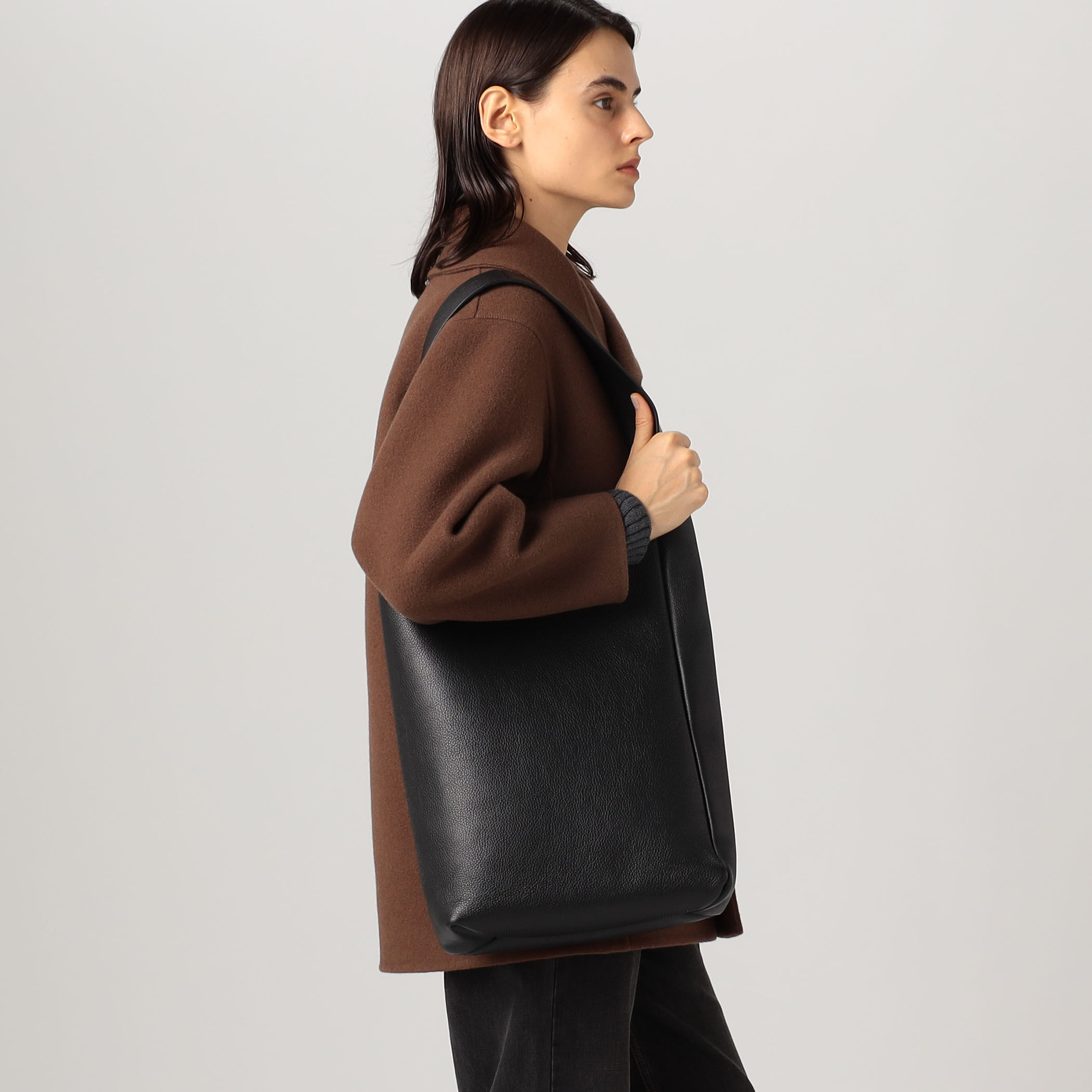 【新品】Aeta バッグ　ブラウン　トゥモローランド Aeta SHOULDER：M｜トゥモローランド 公式サイト