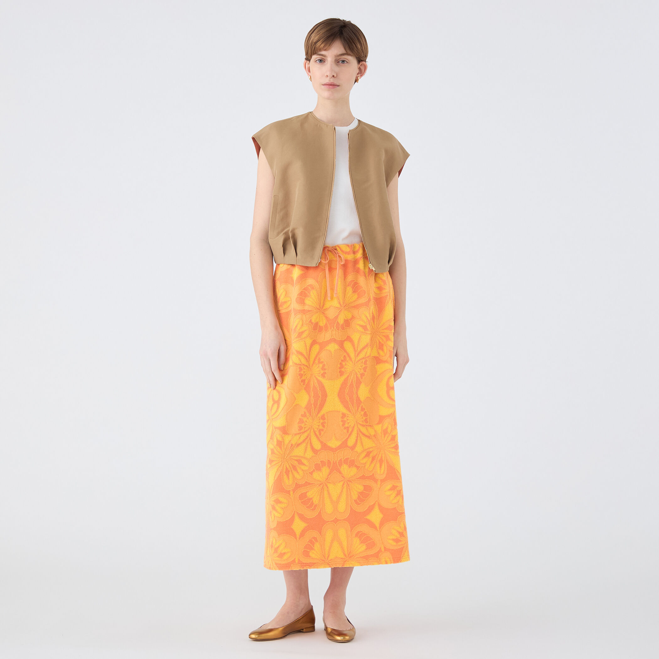 フラワーパイル ストリングストレートスカート｜トゥモローランド 公式通販