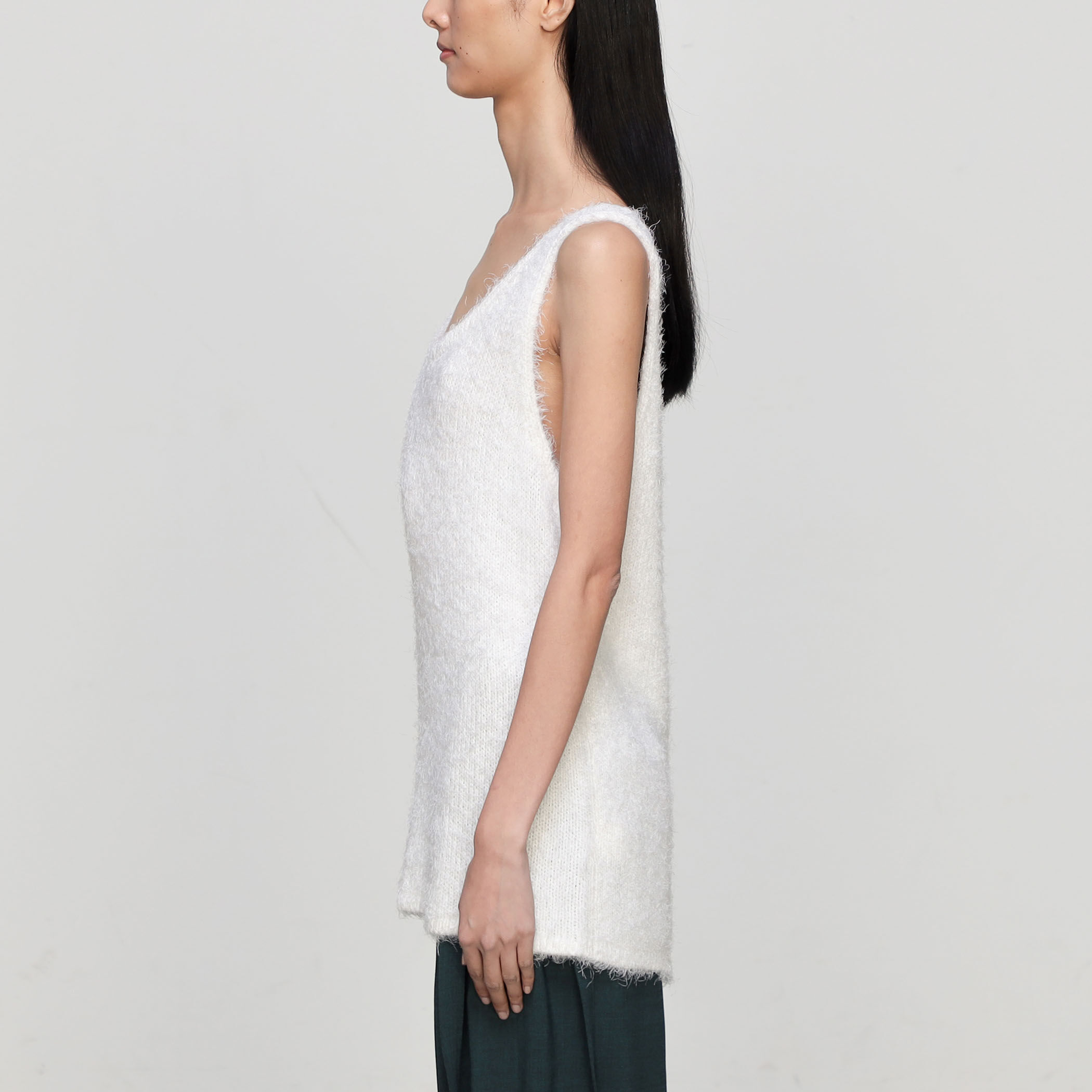 シルクカシミヤヘアリー ノースリーブプルオーバー