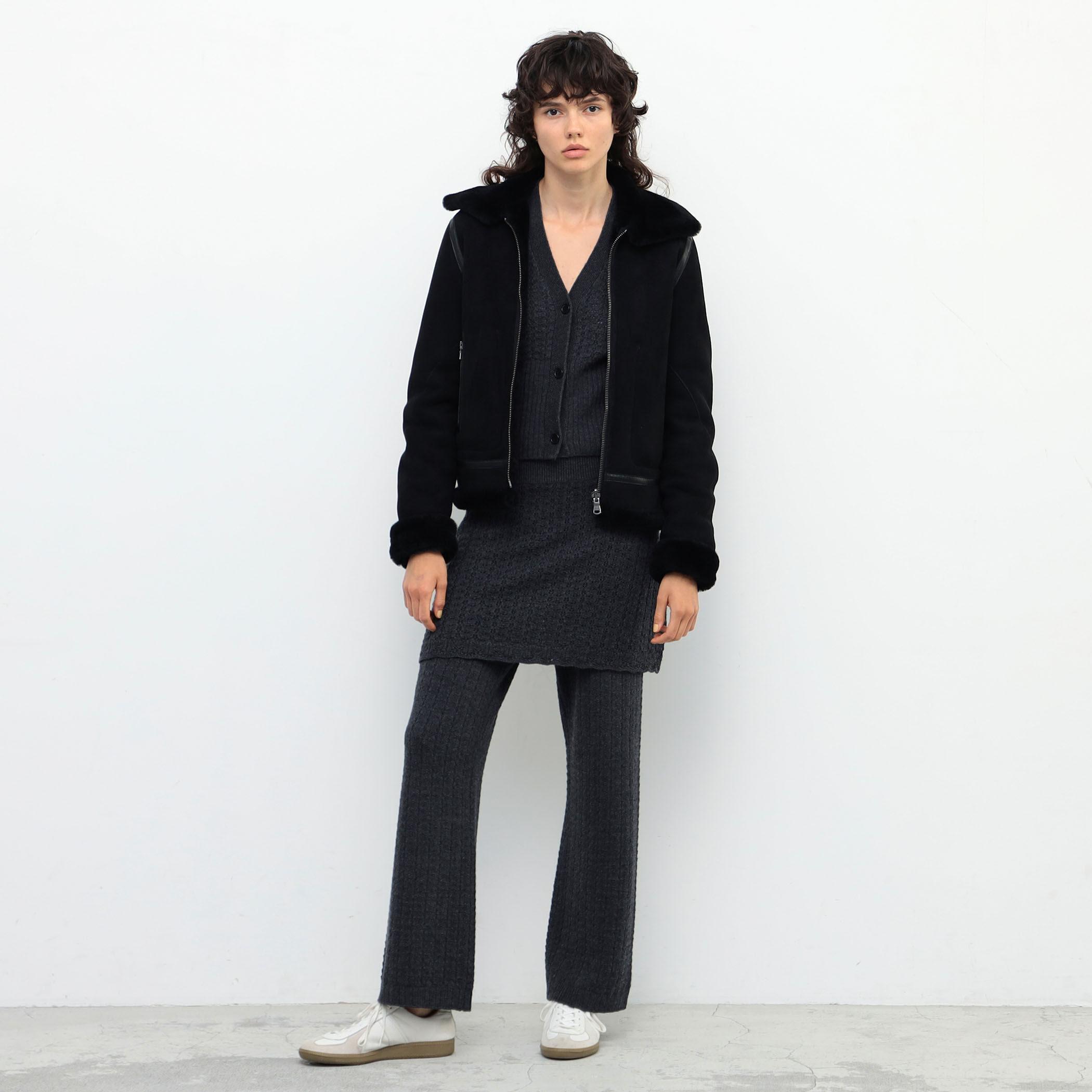 MAX MARA 羊革 ラムレザームートンボアジャケット ブラック 42 MAX MARA 羊革 ラムレザームートンボアジャケット ブラック 42