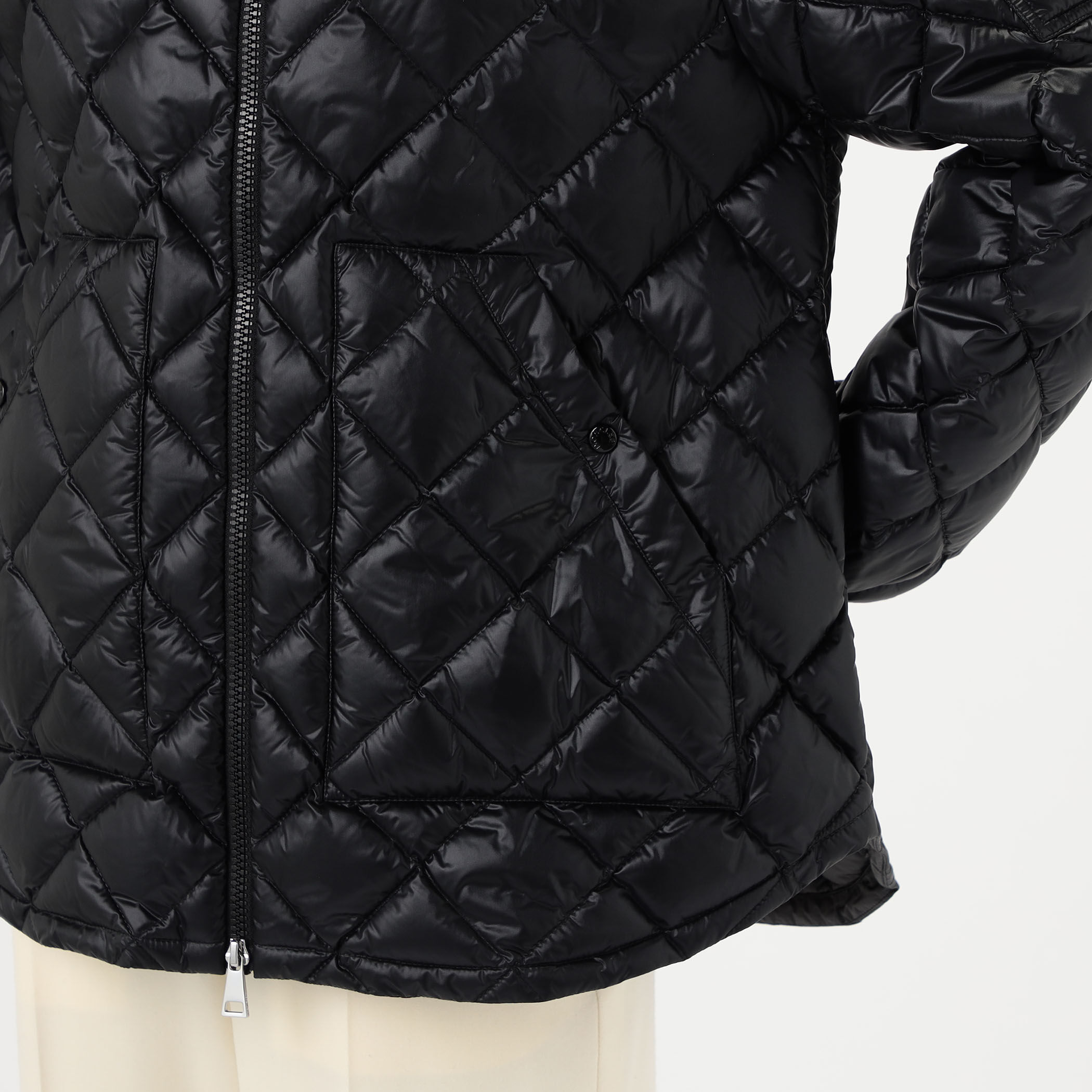 MONCLER ショートダウンジャケット｜トゥモローランド 公式サイト