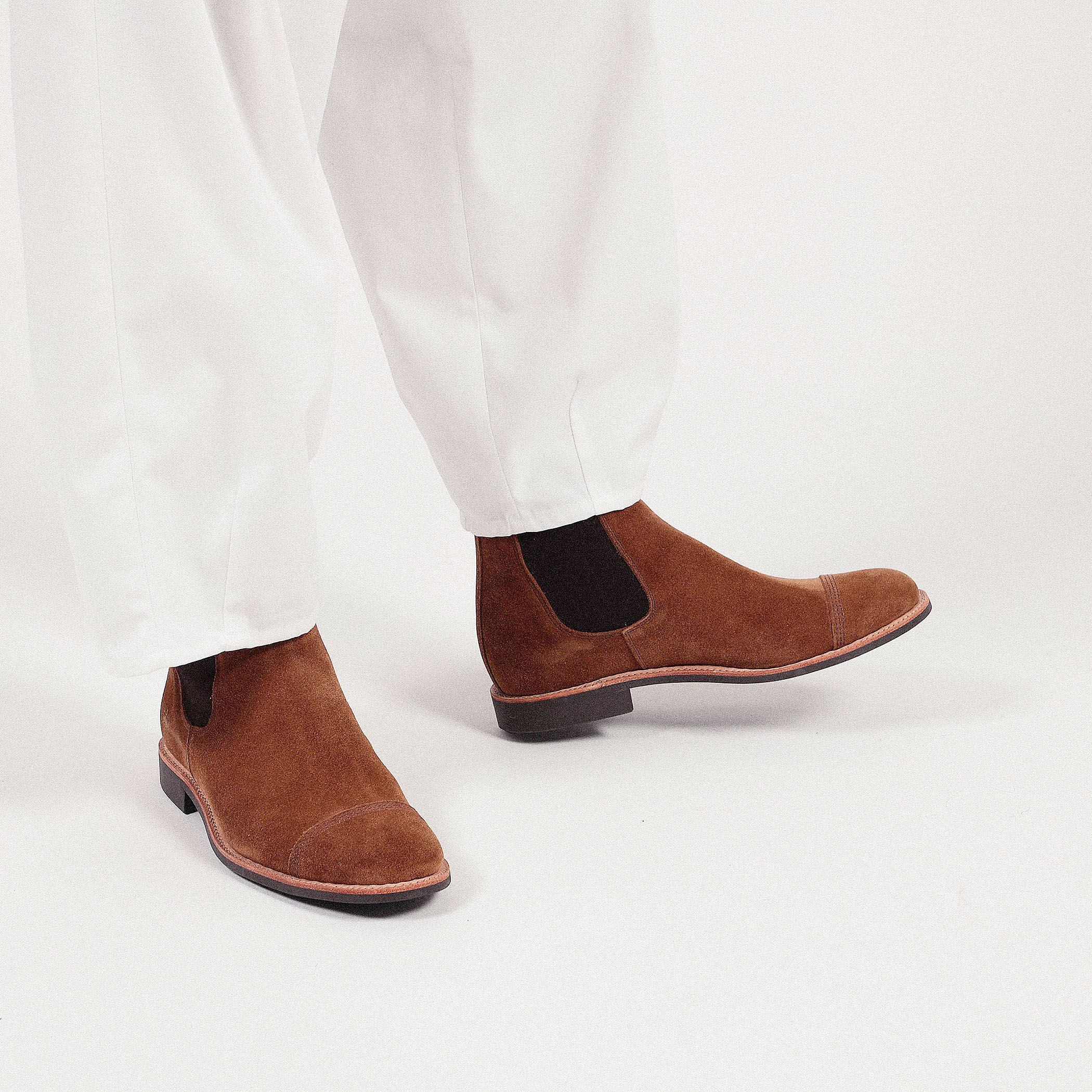 SANDERS×TOMORROWLAND Military Cap Toe Chelsea Boot スエード サイドゴアブーツ｜トゥモローランド  公式通販