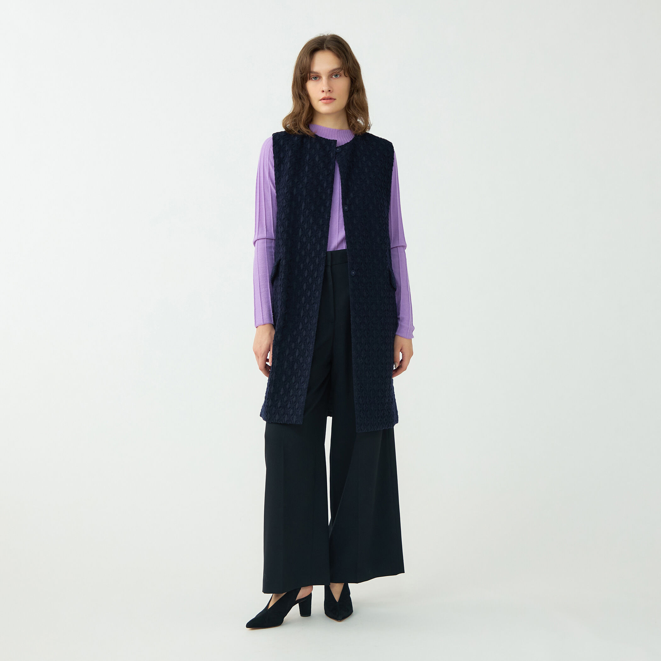 シュワ⭐︎トゥモローランド・ジレ モールヤーンジャカード クルーネックジレ｜トゥモローランド 公式通販