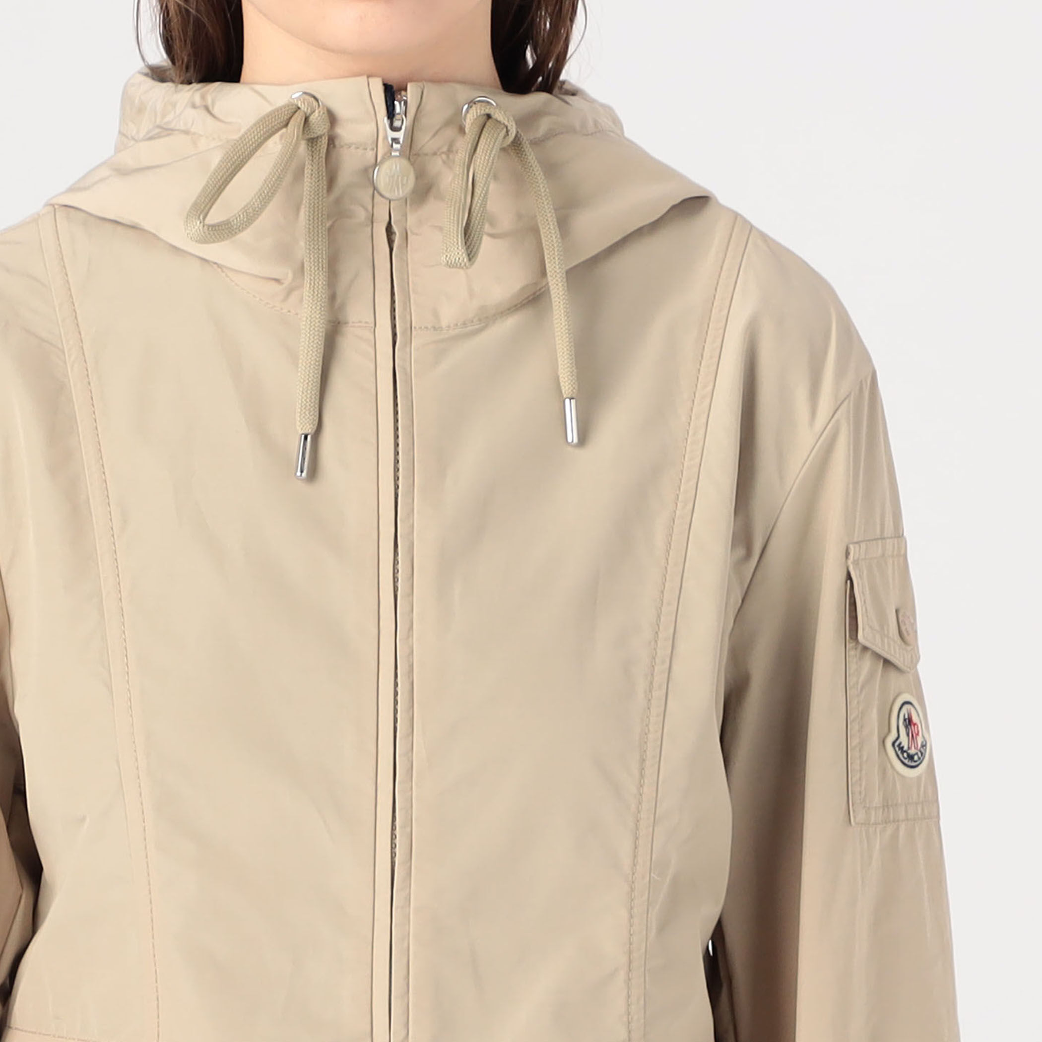 本国フランス発 直営店購入 MONCLER ☆フードパーカー LAERTE ☆ 本国フランス発 直営店購入 MONCLER ☆フードパーカー LAERTE
