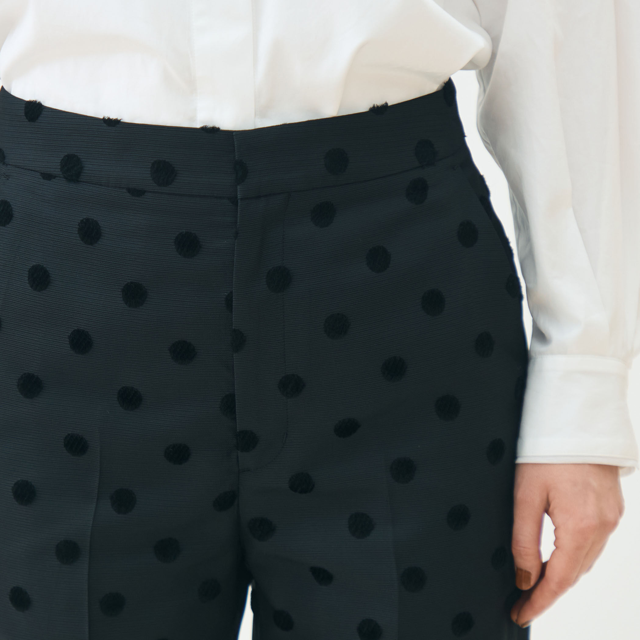 トゥモローランドコレクション WEB先行予約】モールポルカドット ベルストレートパンツ
