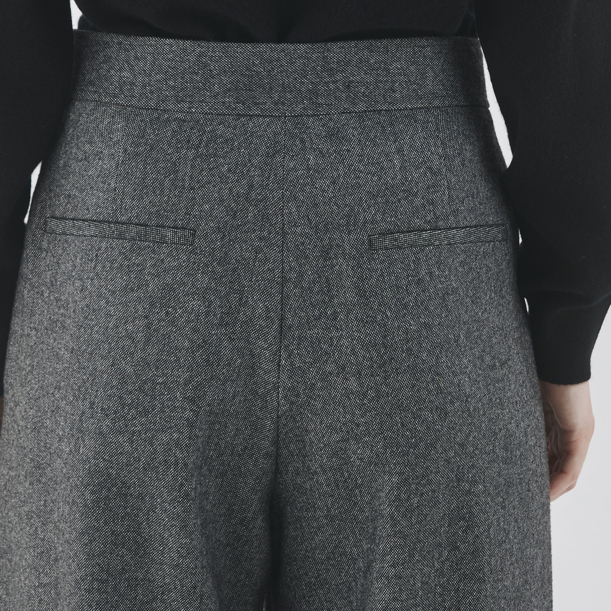 グリジオコットーネ ワイドタックパンツ｜トゥモローランド 公式通販