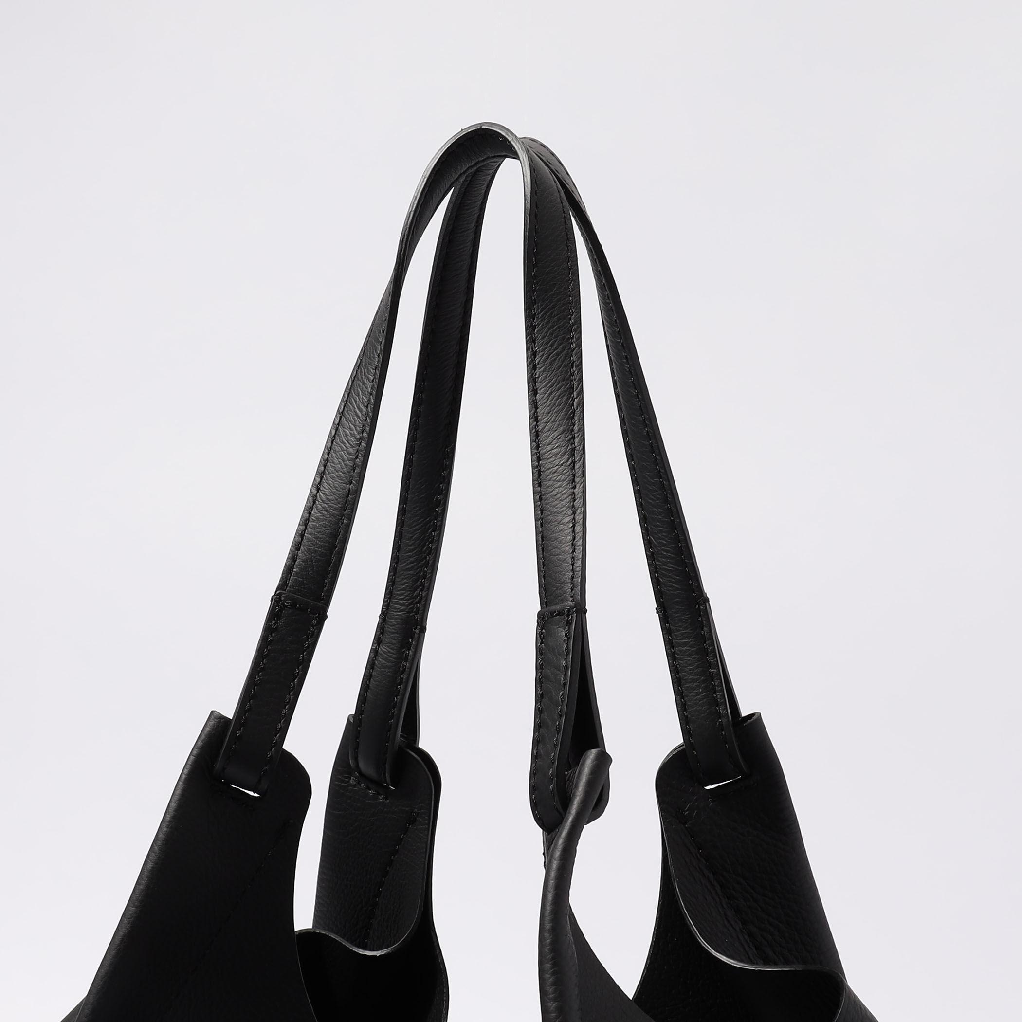 GIANNI CHIARINI DUA ショルダーバッグ｜トゥモローランド 公式通販