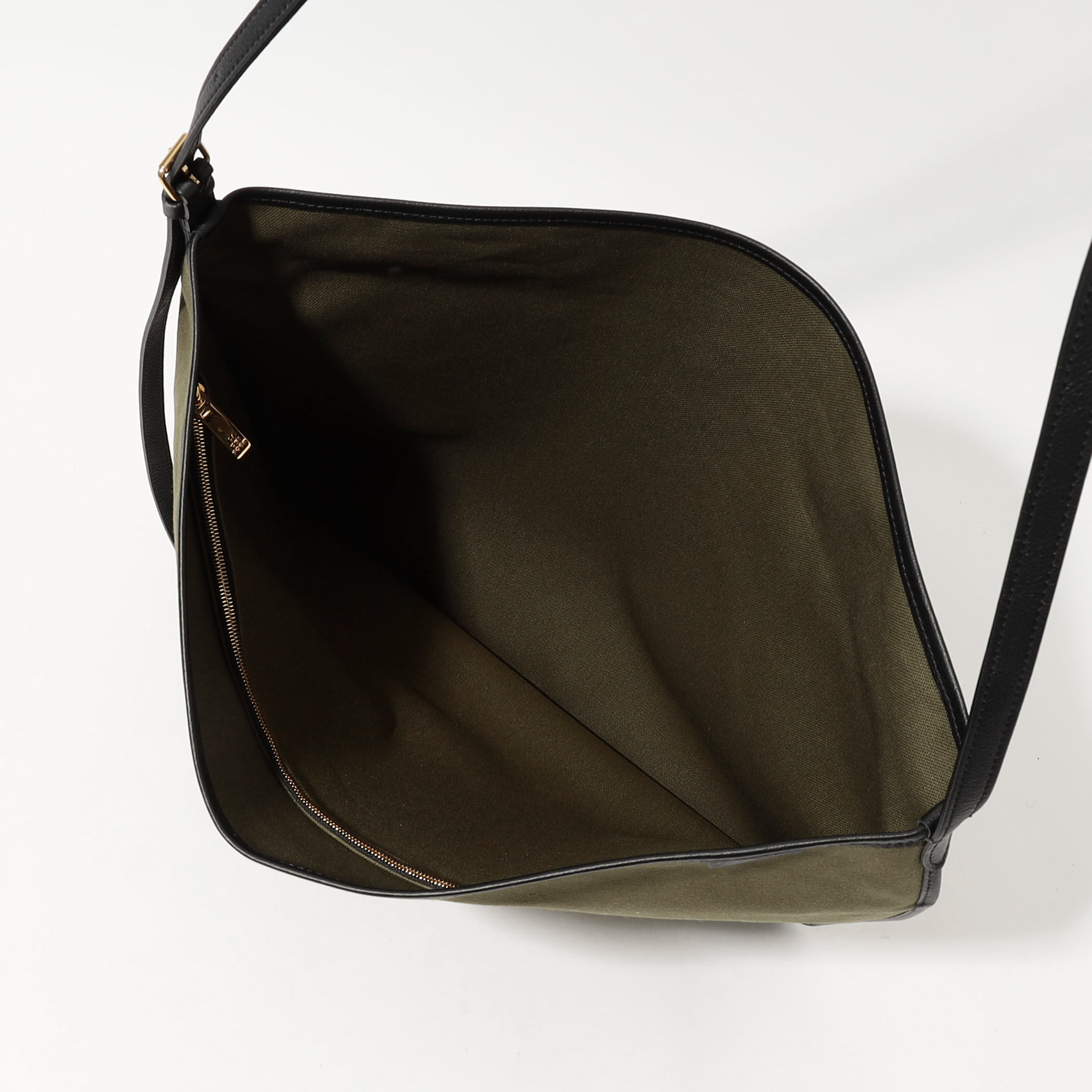 【専用】st92330406様 L/UNIFORM THE POSTMAN｜トゥモローランド 公式サイト