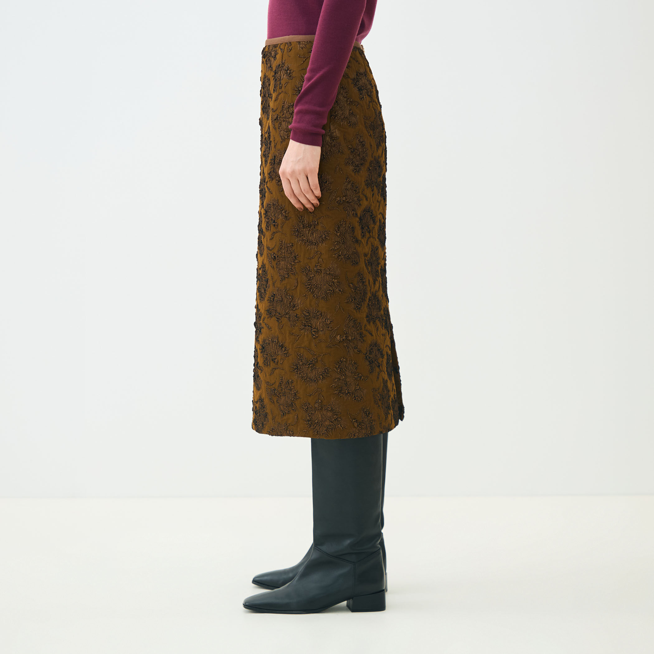 フローラビーストレッチ タイトストレートスカート｜トゥモローランド