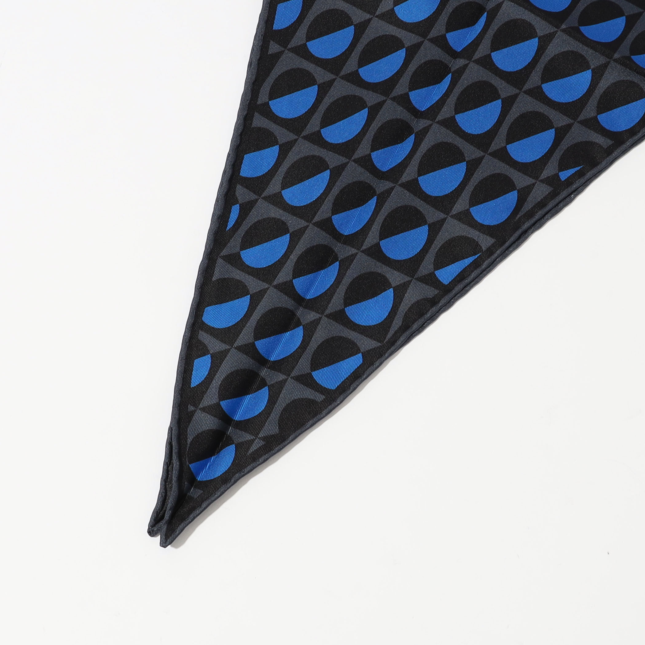 TOMORROWLAND ジオメトリック柄 シルクスカーフ