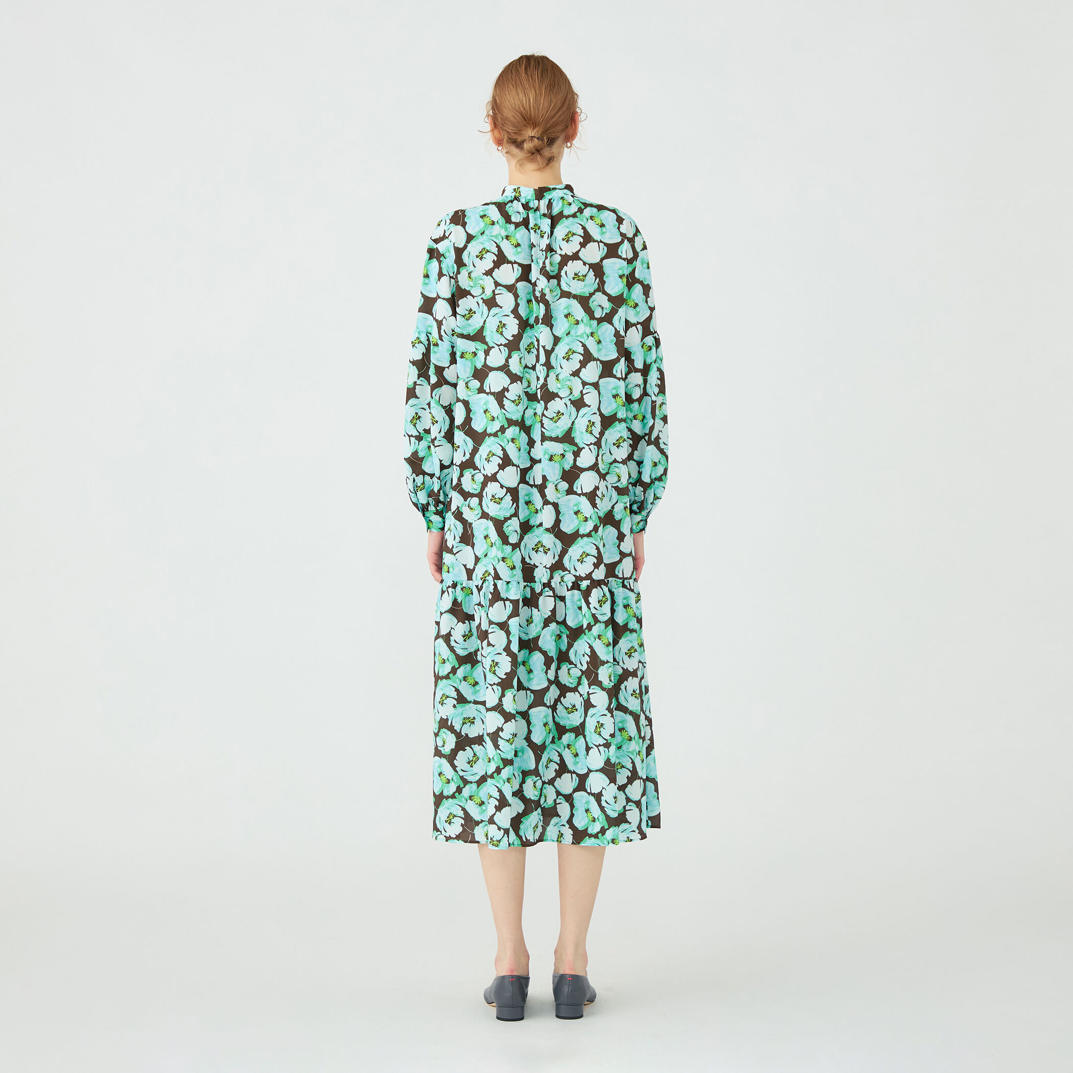 フェザリーフラワープリント ティアードワンピース｜トゥモローランド