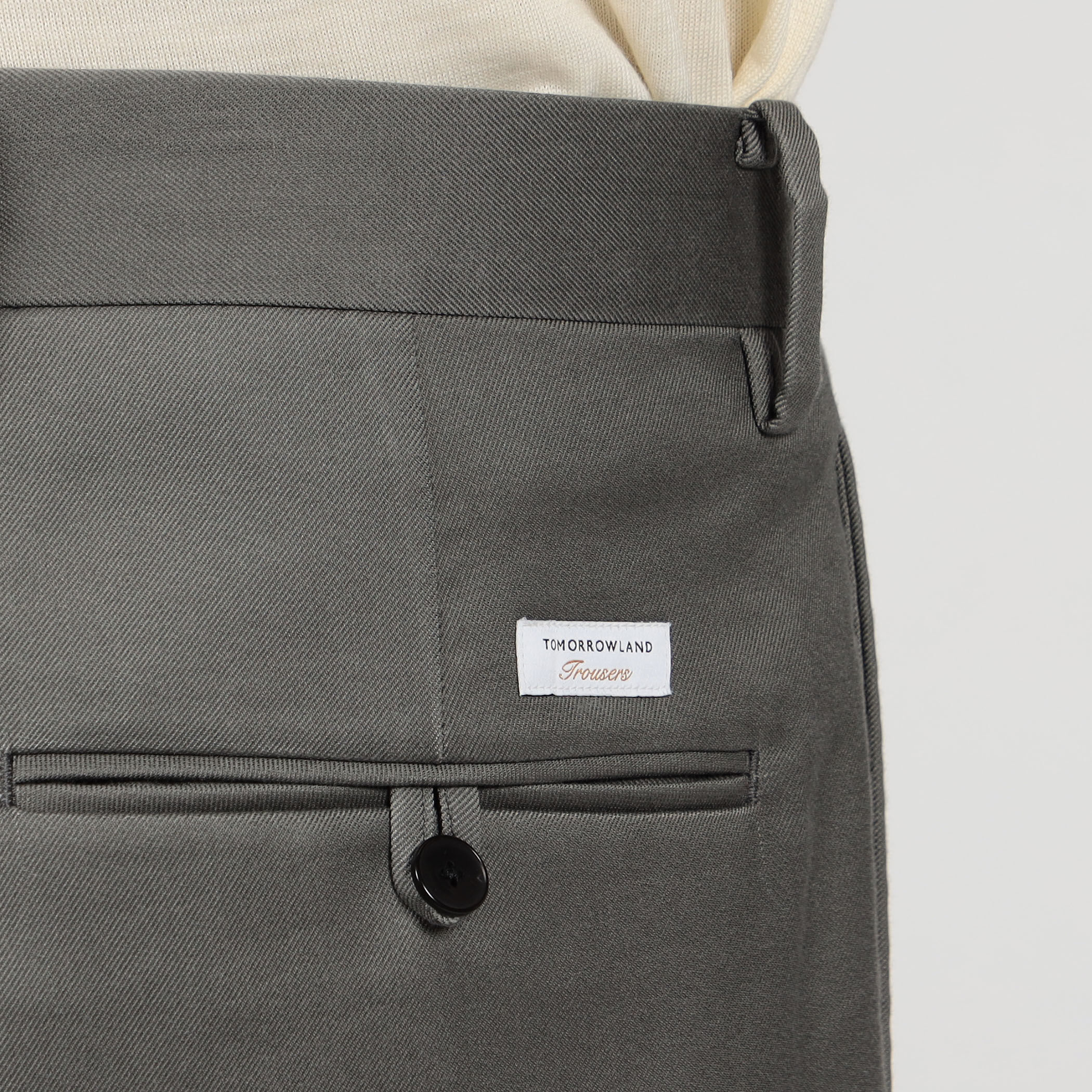 【未使用】 TOMORROWLAND 2プリーツ パンツ 50 グレー セール】 コットンリネンデニム 2プリーツグルカスラックス