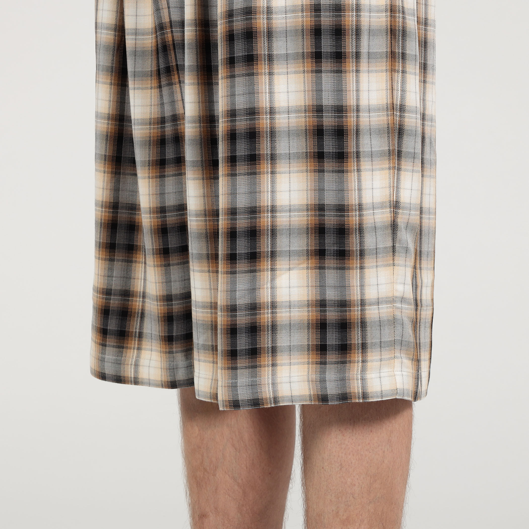 Acne Studios チェックショートパンツ｜トゥモローランド 公式サイト