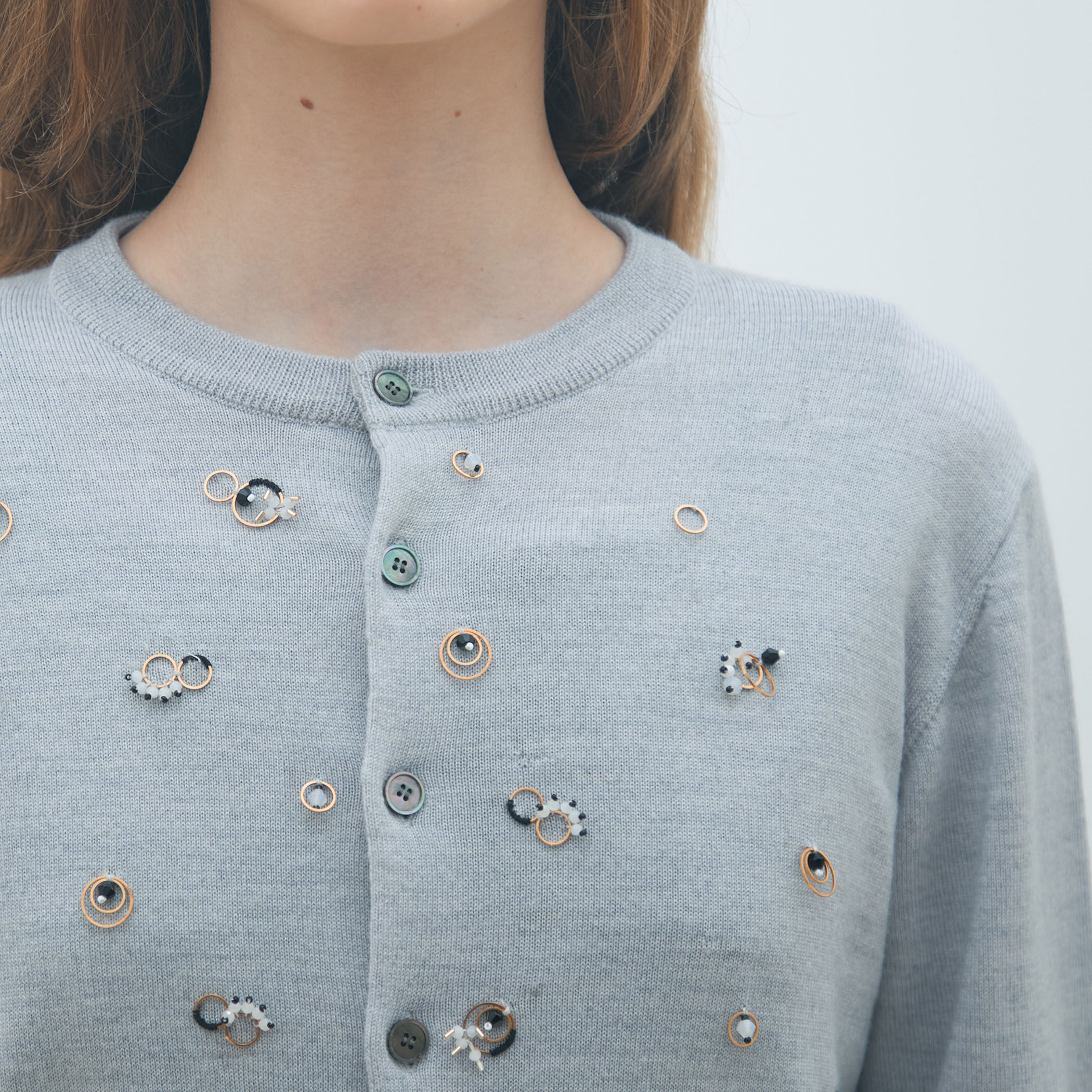 ウールビジュー クルーネックカーディガン｜トゥモローランド 公式通販