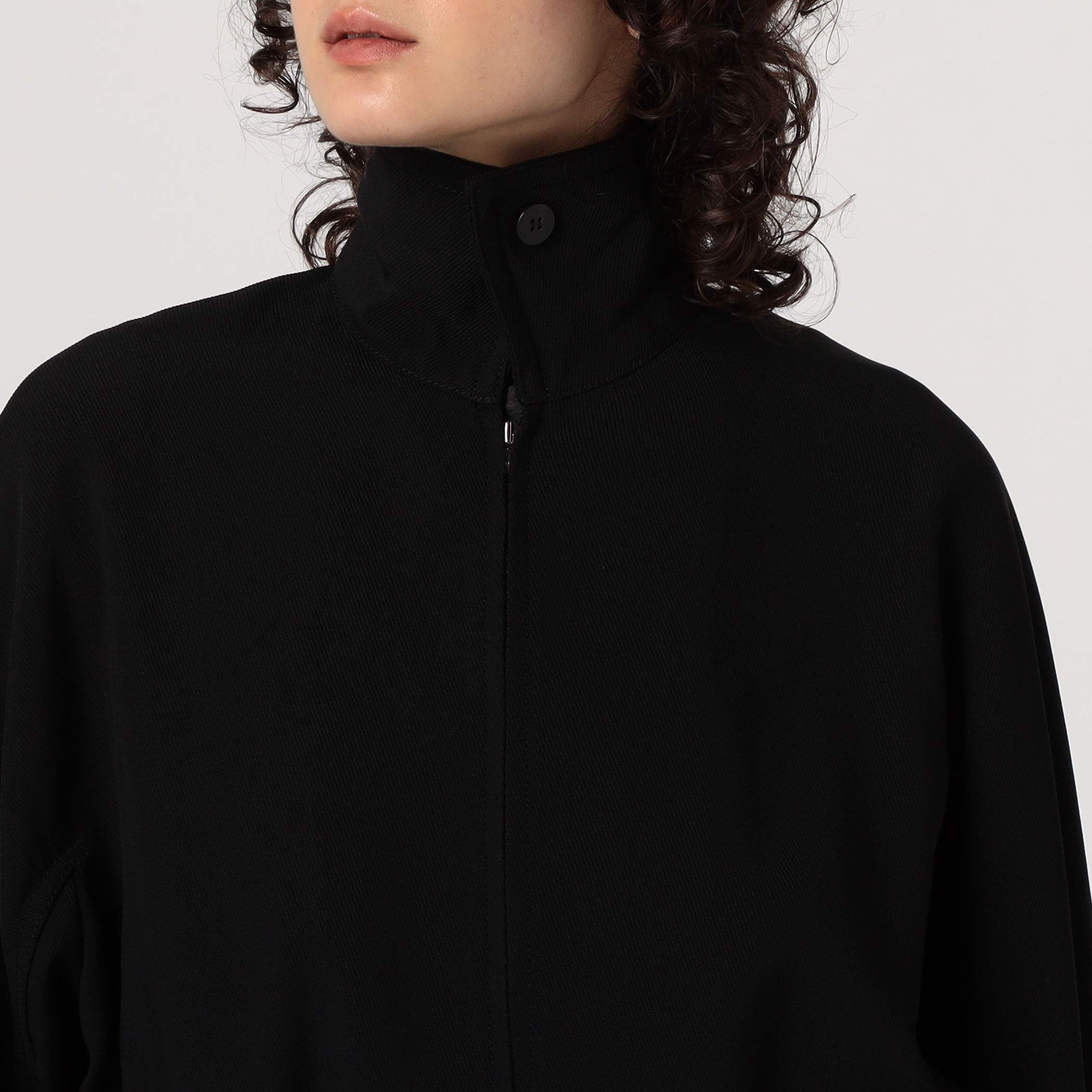 ★タグ付き美品★＜OVERCOAT＞ ジップアップ　ブルゾン ロングジップブルゾン(F ベージュ)｜ アンミッコ｜名古屋PARCO
