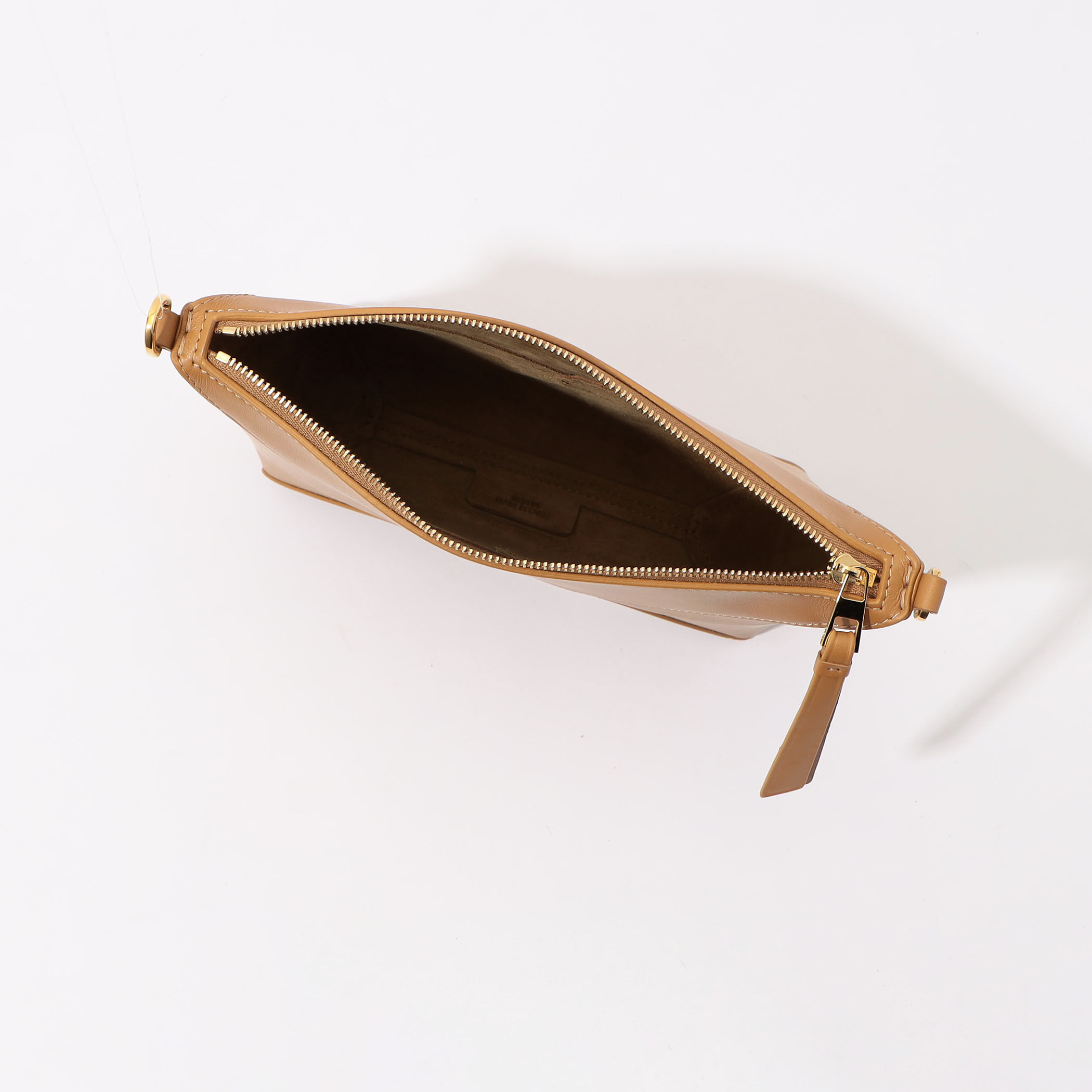 LOEWE(ロエベ)の隠れ名品！『パズルフォルド ポーチ』をチェック