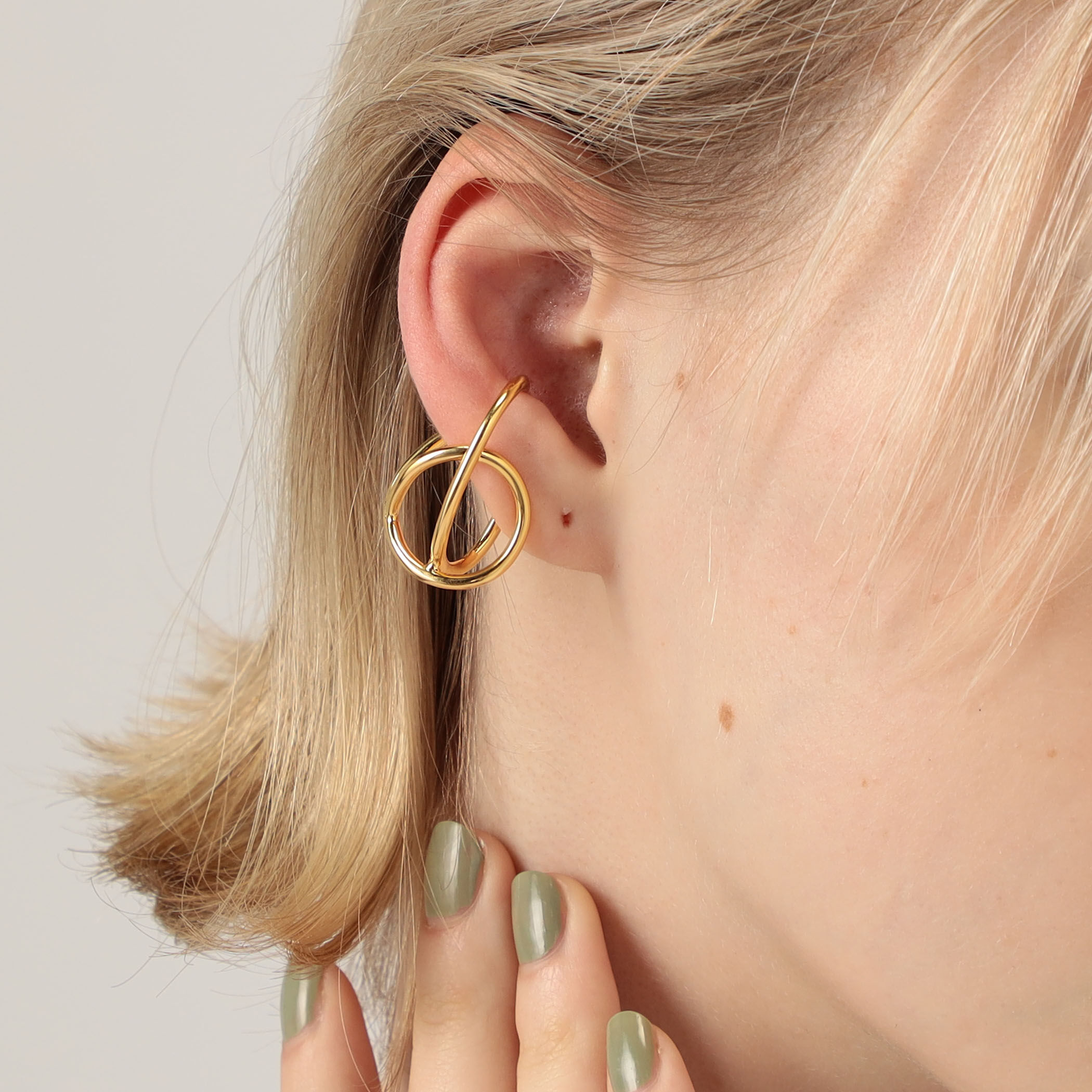 【2025年】エレガントファッションを上品に着 Jewellery BAR OSCILLATE 公式通販 イヤーカフ｜トゥモローランド アクセサリー