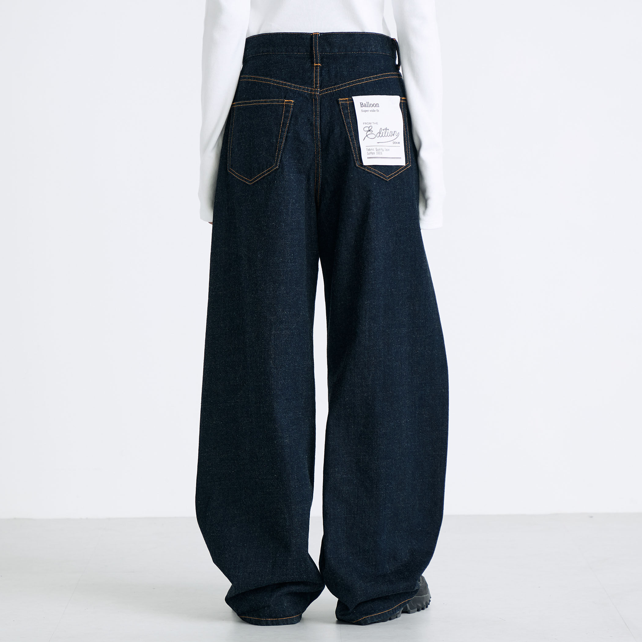 【美品・現行】オローネ　バルーンパンツ　デニム　tandy 　ウエストゴム・紐 美品・現行】オローネ バルーンパンツ デニム tandy ウエスト