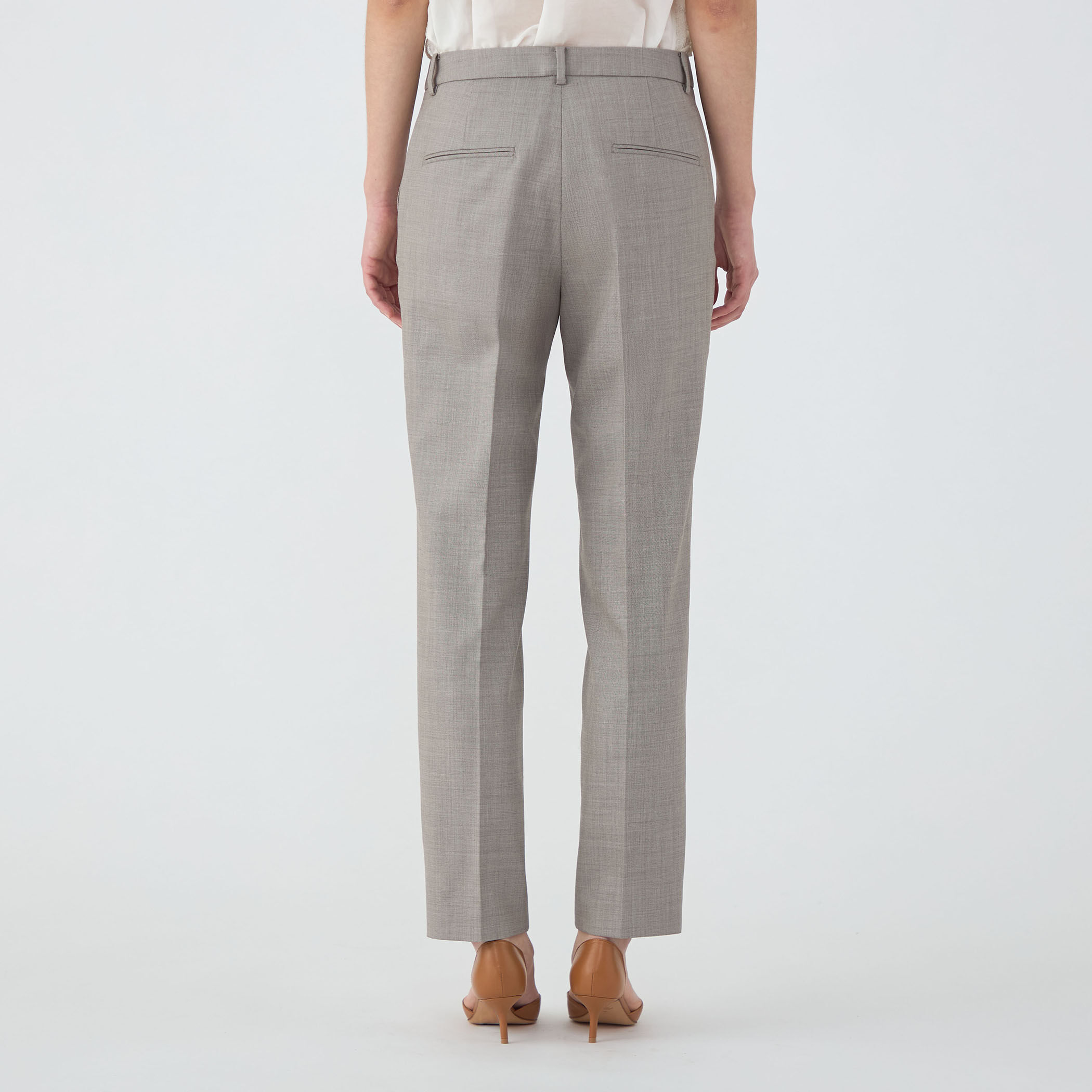 シャイニーシャーク ペンシルパンツ｜トゥモローランド 公式通販