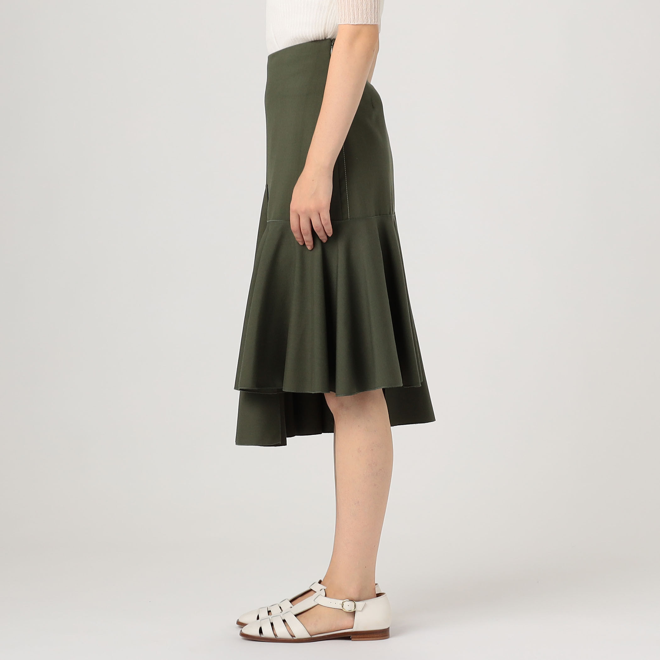 静けさの中に宿る存在感【MARNI】ウール ブレンド スカート MARNI TROPICAL WOOL スカート｜トゥモローランド 公式通販