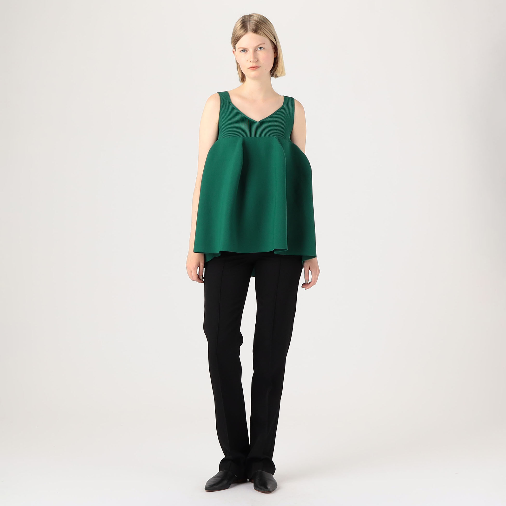 CFCL POTTERY SLEEVELESS BUST FLARE TOP｜トゥモローランド
