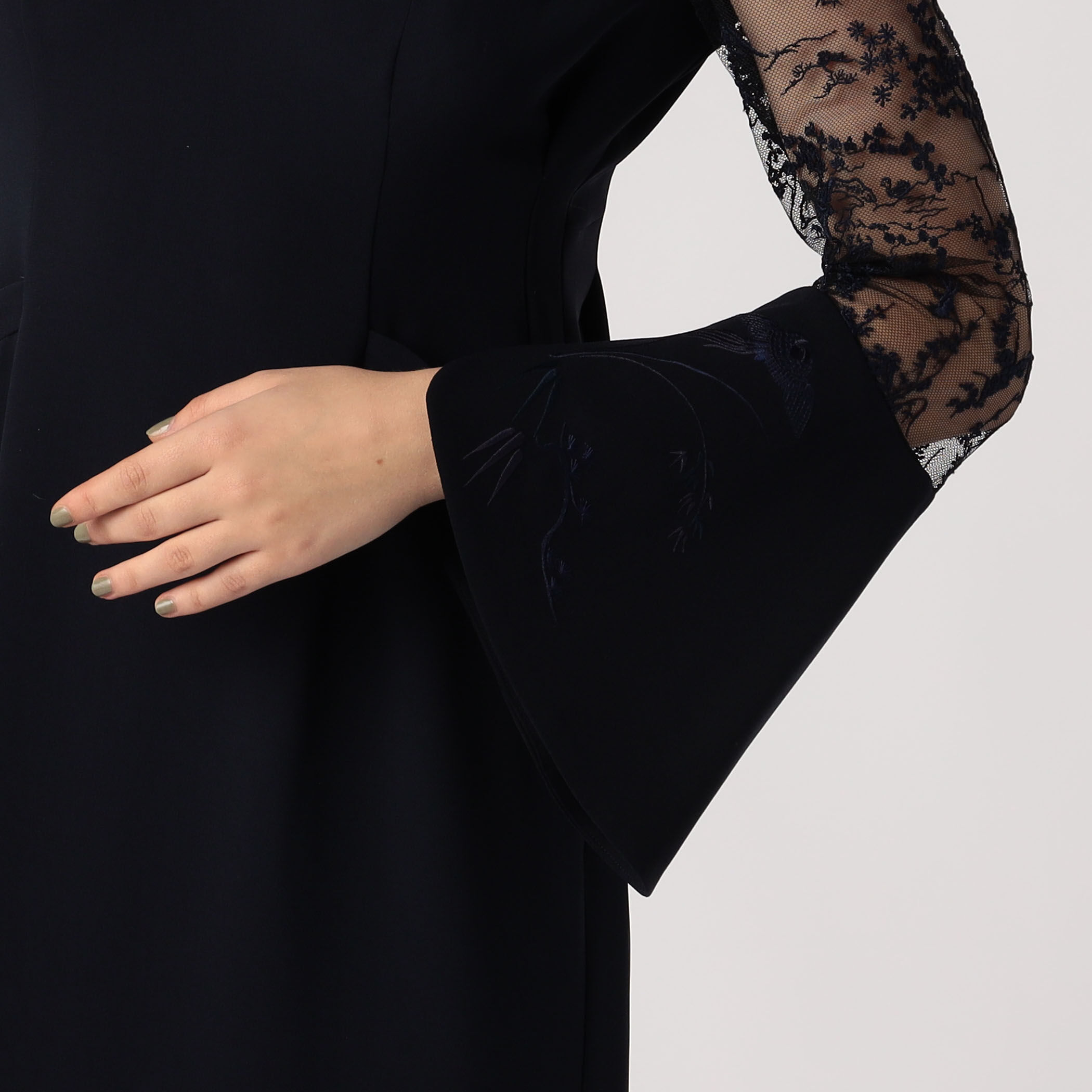 Mame Kurogouchi】Floral Lace Sleeve Dress - black×white | loop