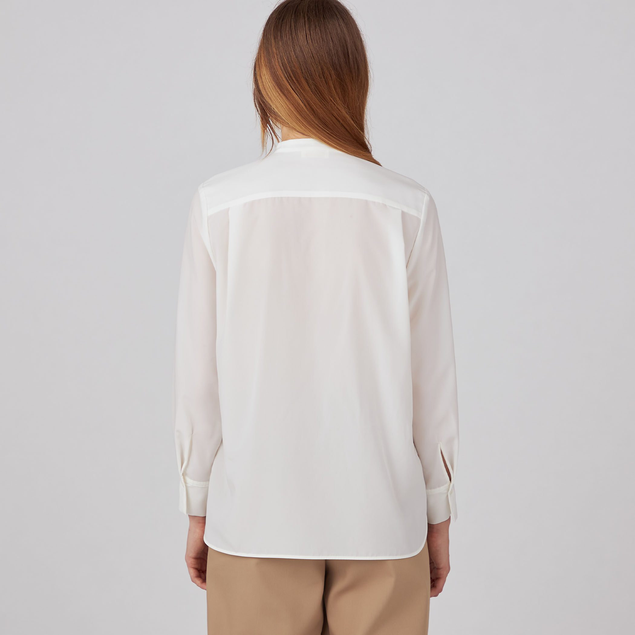 クリアデシン メタルボタンシャツブラウス｜トゥモローランド 公式通販