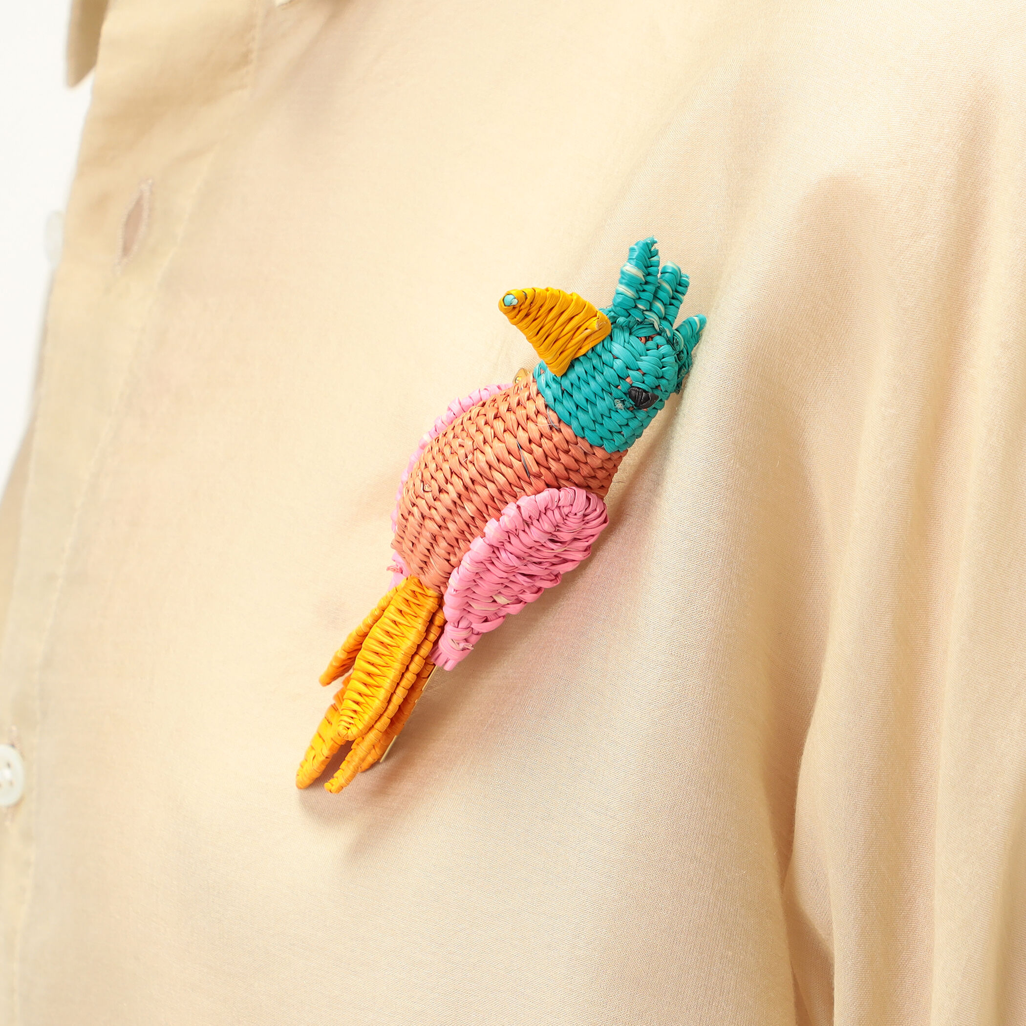 マダムインコ　シュガロン　一番星カラー MERCEDES SALAZAR Sunset Feather ブローチピン｜トゥモローランド
