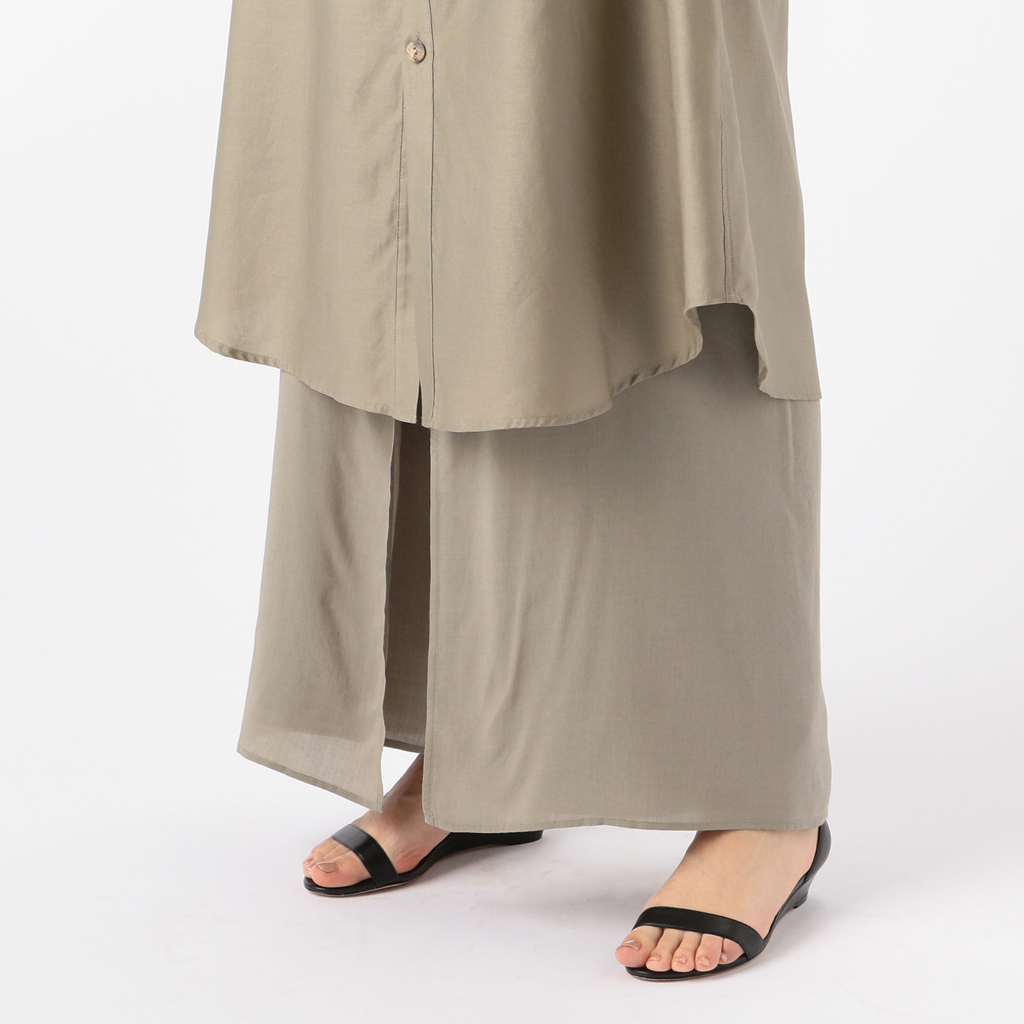 コットンサテン ベルテッドシャツワンピース｜トゥモローランド 公式通販