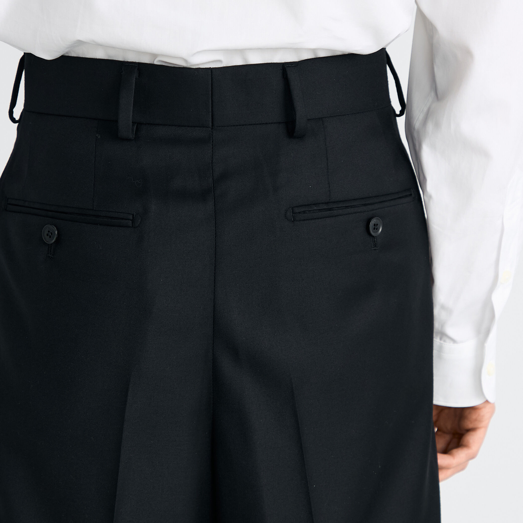 TGℹ︎　ロロピアーナ　センタープレスロゴ刺繍スラックスパンツ Super130's LORO PIANA スラックス｜トゥモローランド 公式通販