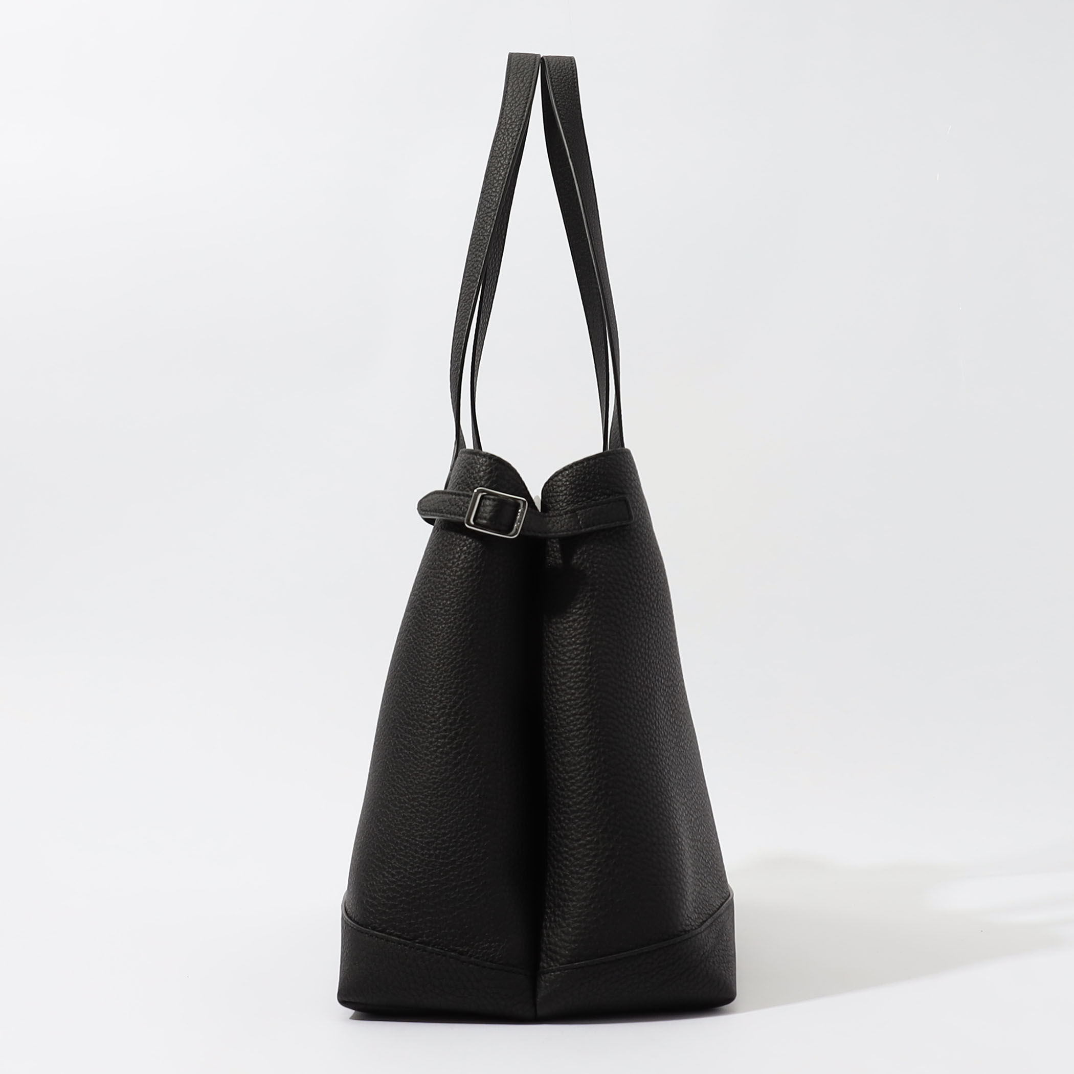 オ*ロ様 ACATE レザートートバッグ タッセル付き ジェンテディマーレ オンラインストア / ACATE〈アカーテ〉公式通販