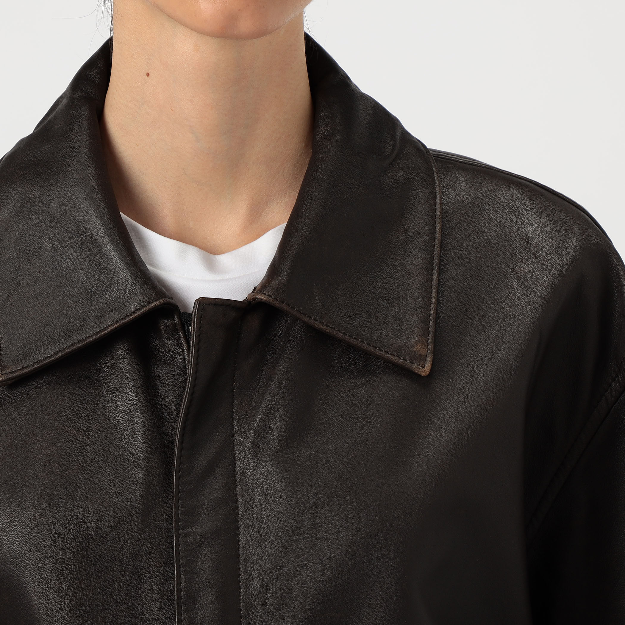 クラッシュレザー A-2ジャケット｜トゥモローランド 公式通販