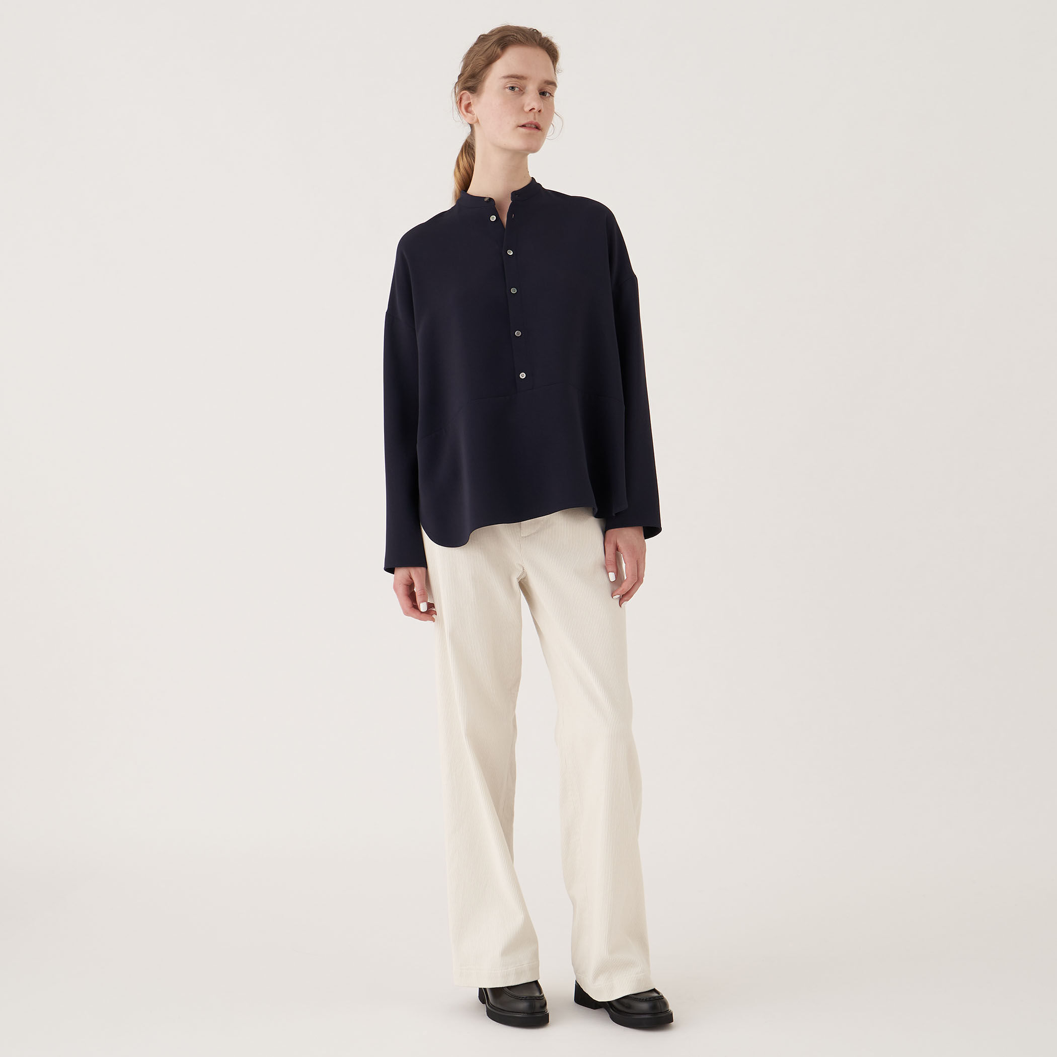 □ダブルクロス ワイドプルオーバーシャツ｜トゥモローランド 公式通販