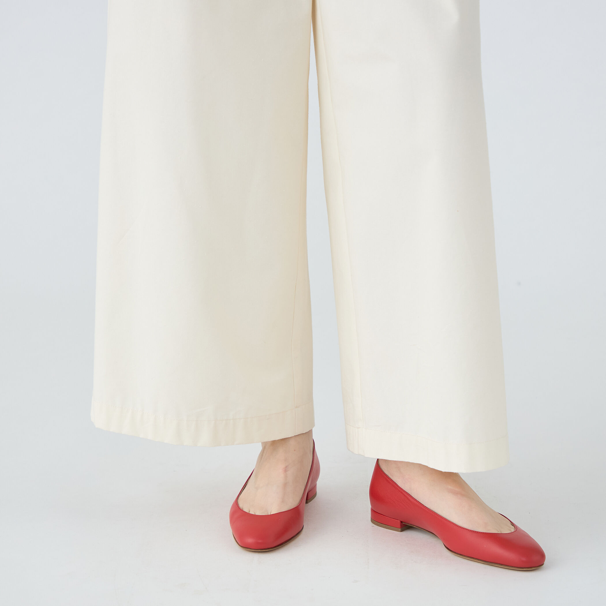 シルクネップウェザー タックワイドパンツ｜トゥモローランド 公式通販