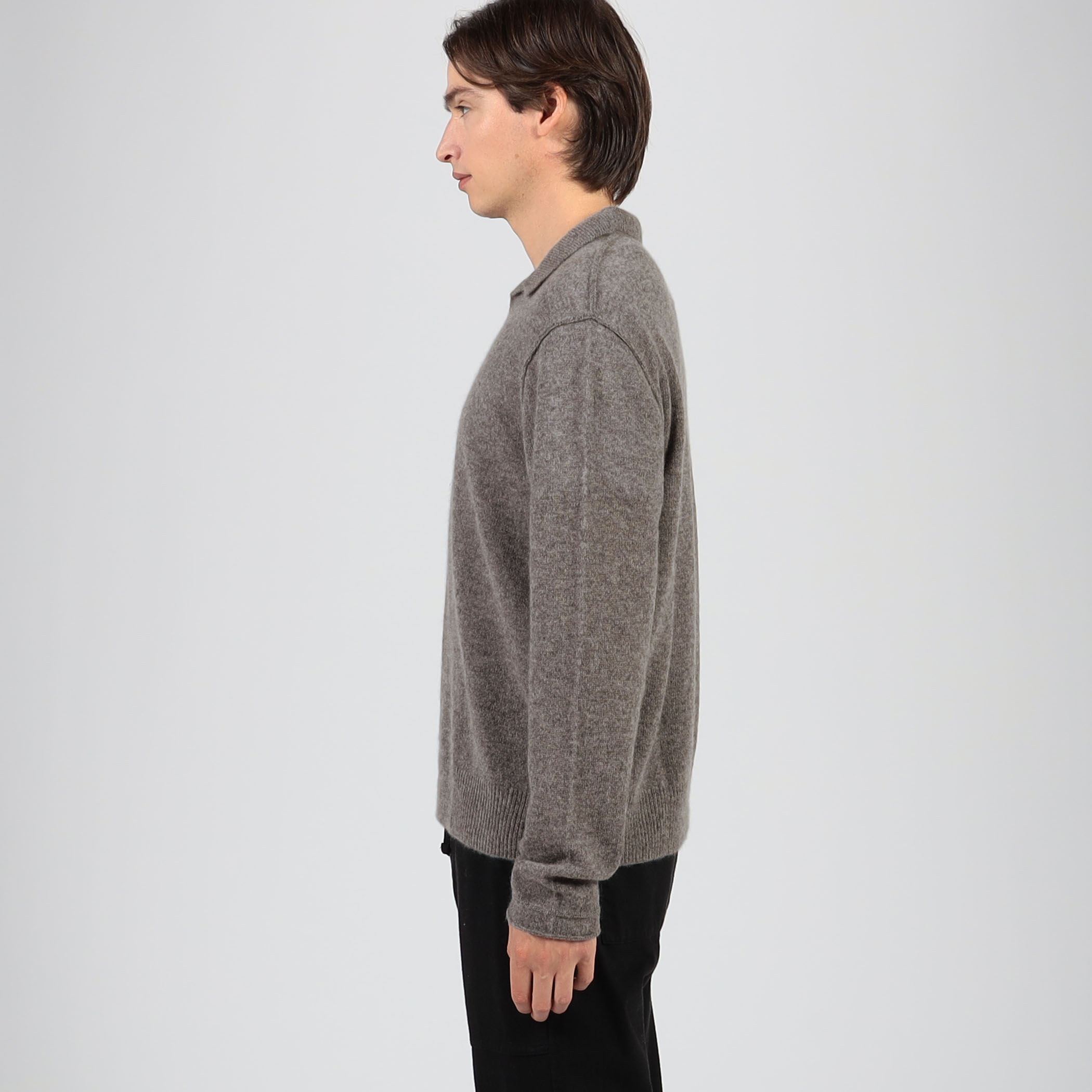 ソフトフェザーウェイトカシミヤ スキッパーポロニット MOKC3715