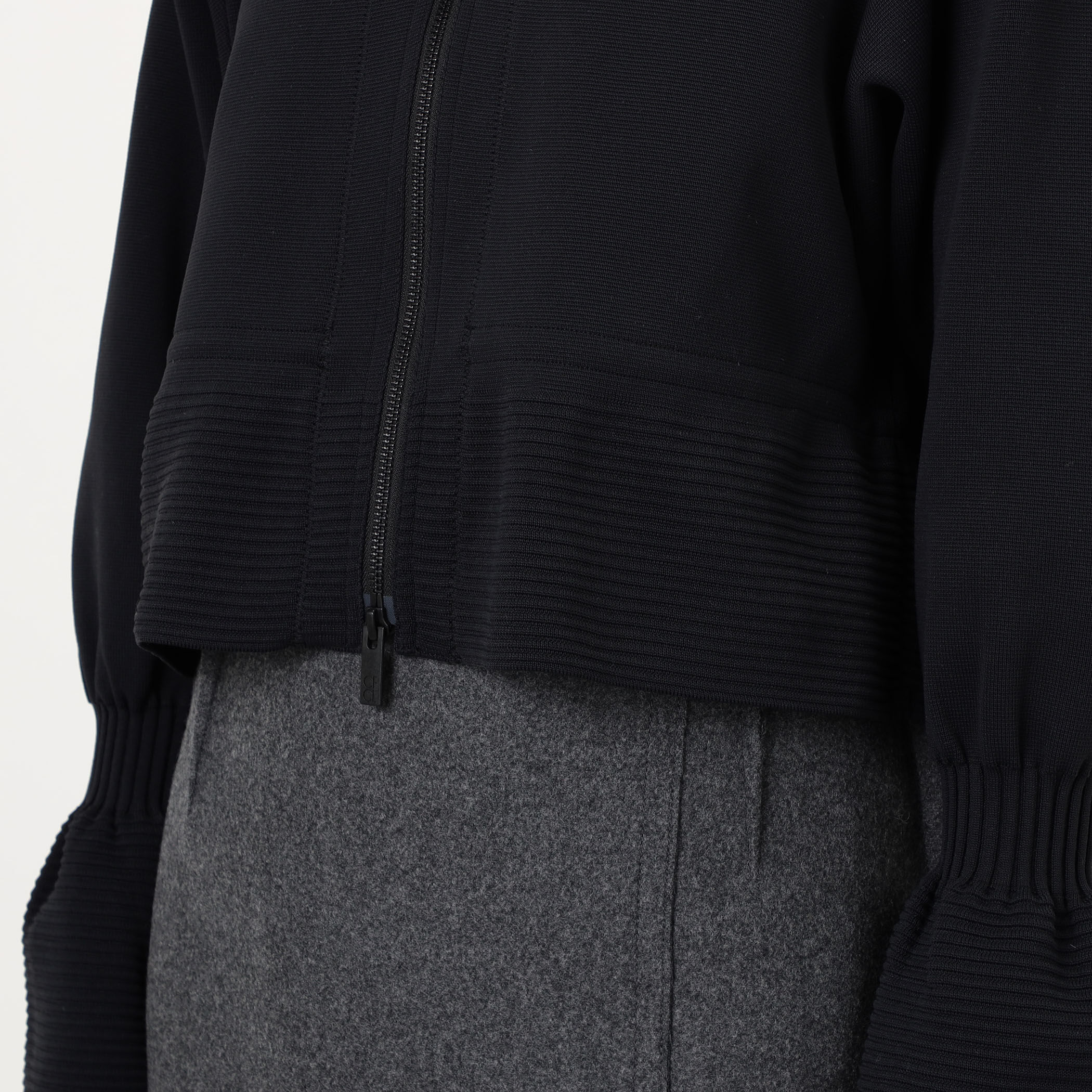 CFCL MILAN MARIE SLEEVE CROPPED ZIP BLOUSON｜トゥモローランド 公式