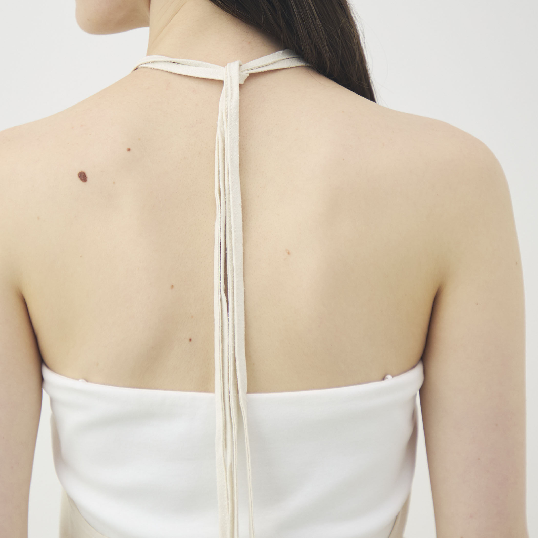 Baserange Mar エプロン ホルターネック トップス BASERANGE MAR TOP シルク ホルターネックトップ｜トゥモローランド