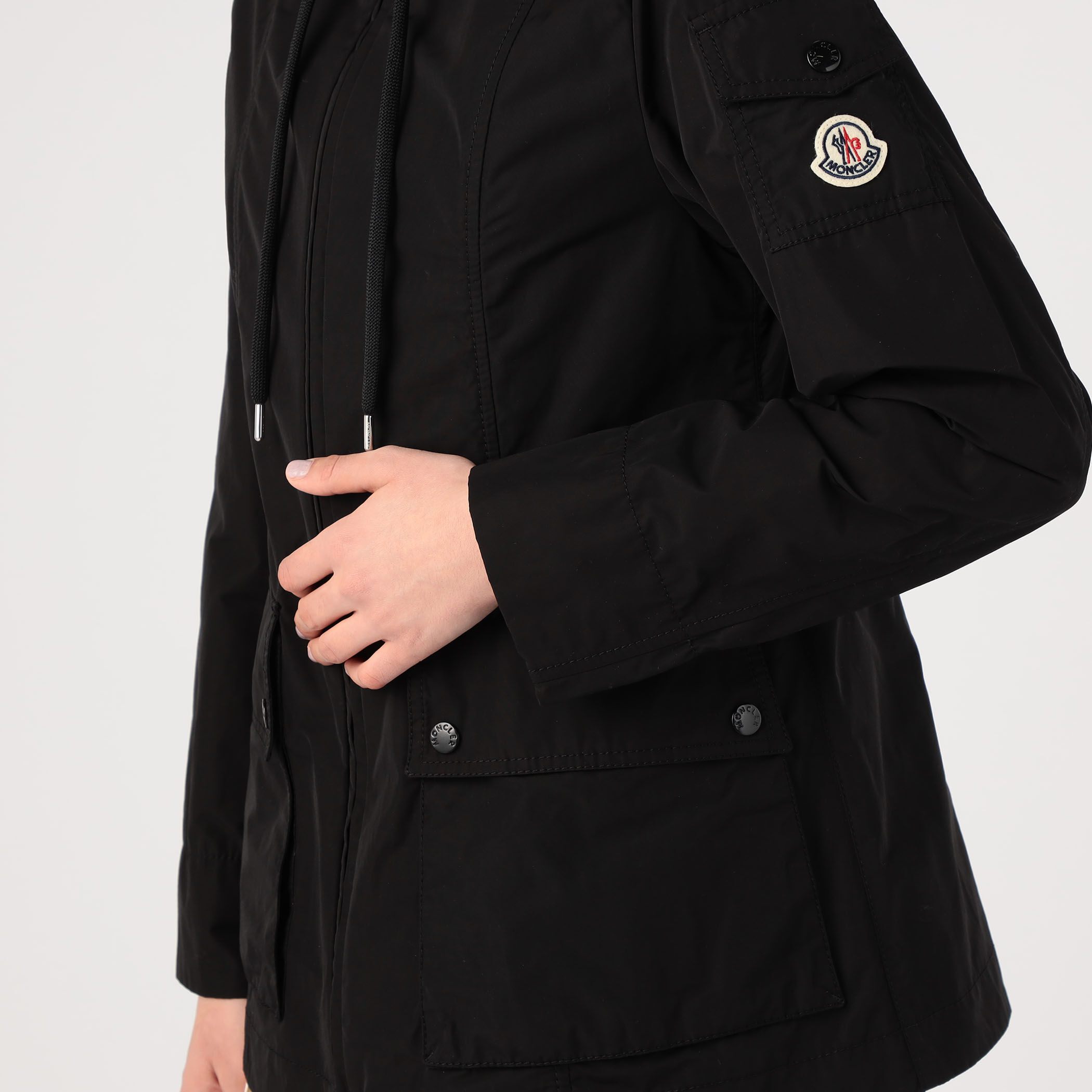 MONCLER LEANDRO ショートパーカー｜トゥモローランド 公式通販