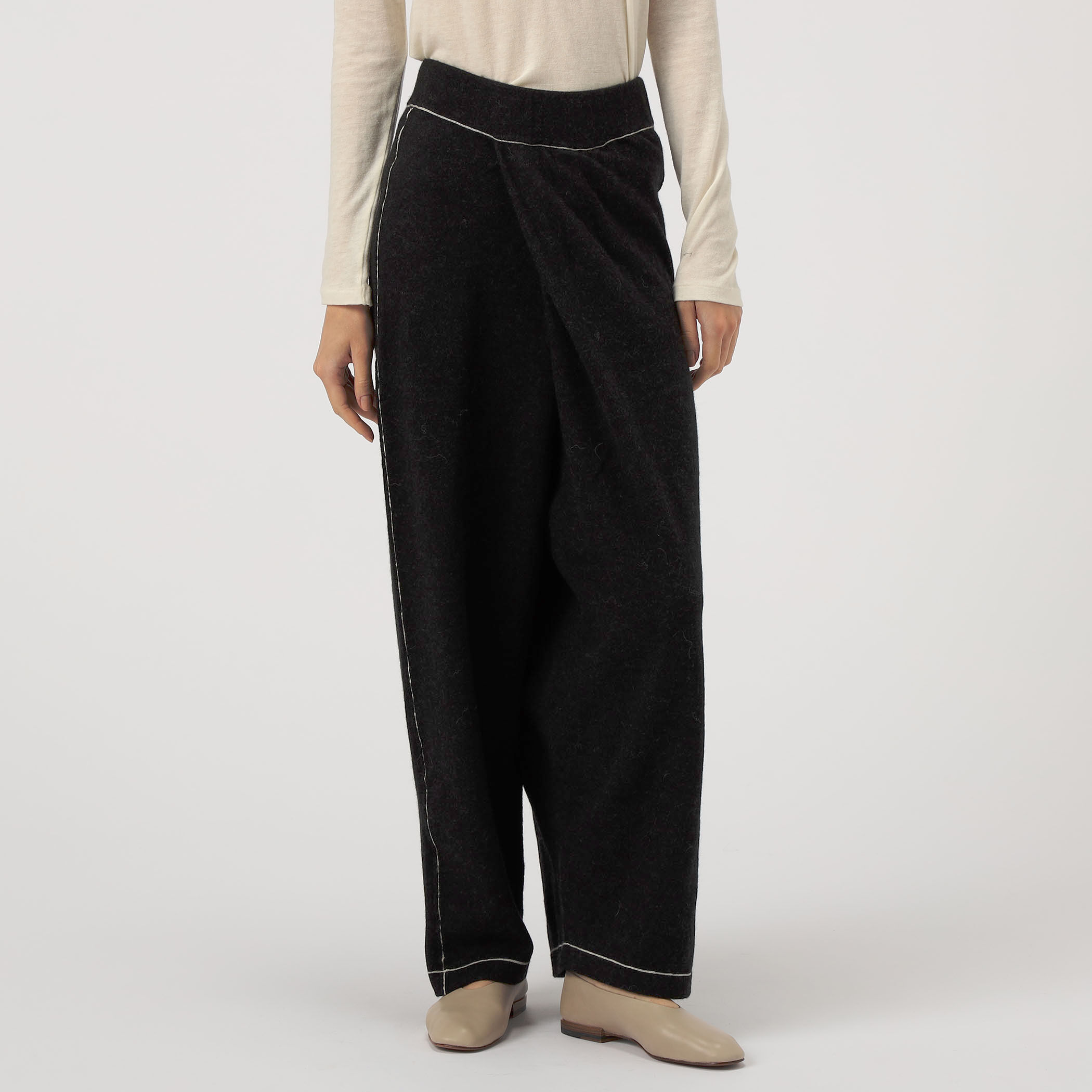 LAUREN MANOOGIAN STITCH アシンメトリーニットパンツ