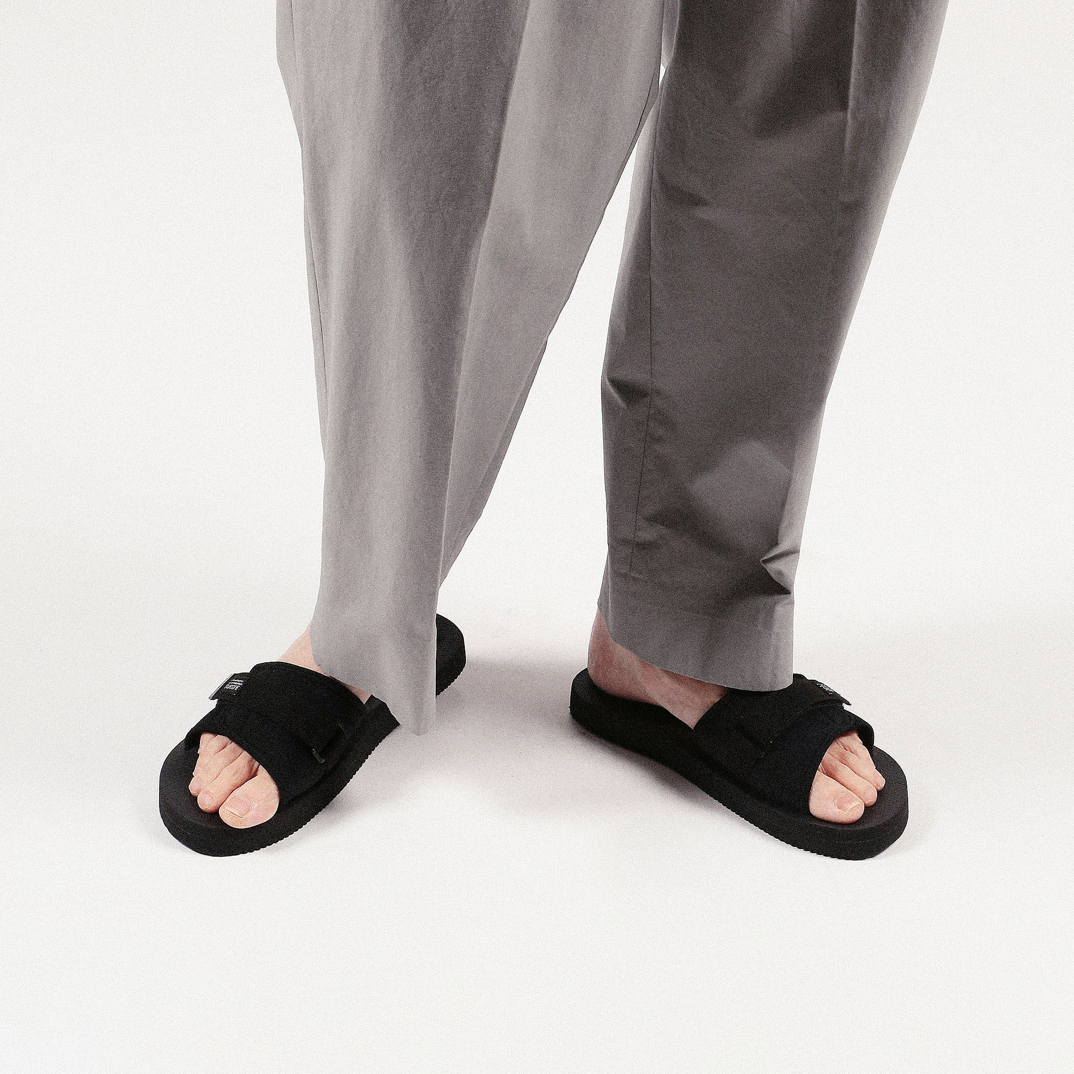 別注】SUICOKE×TOMORROWLAND ストラップサンダル｜トゥモローランド 公式通販