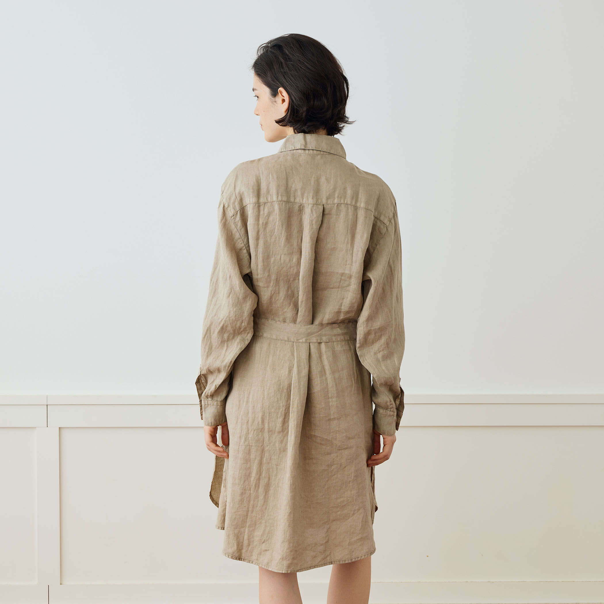 ライトウェイトリネン シャツワンピース WKO6965｜トゥモローランド