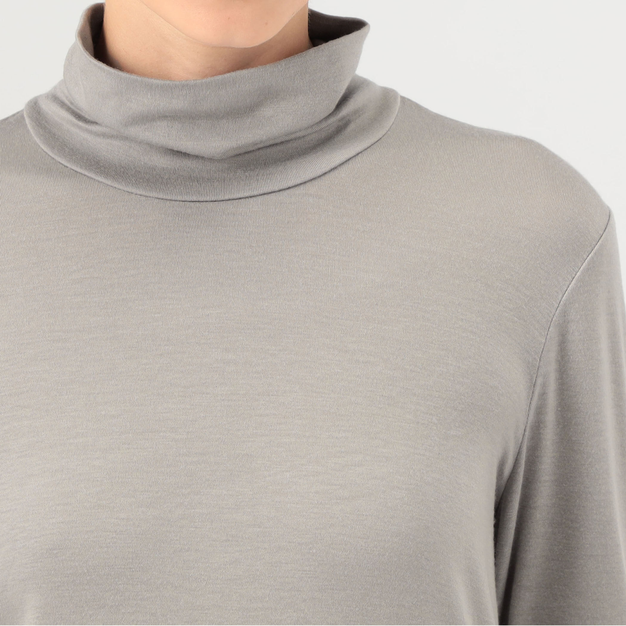 セルロースカシミヤ タートルネックプルオーバー WTCS3929